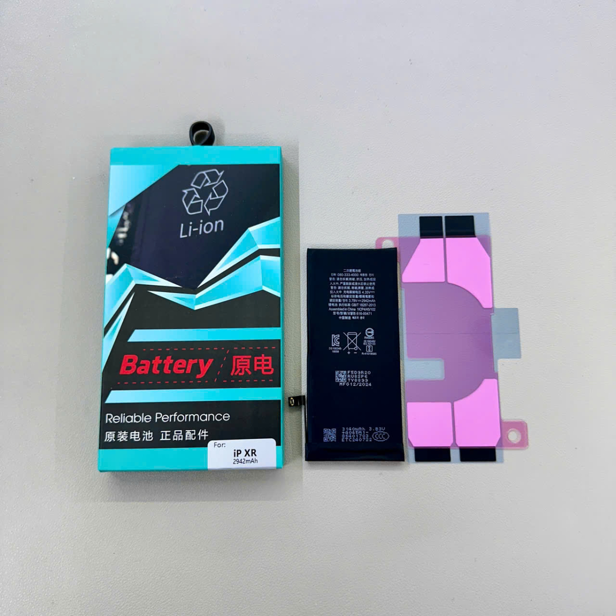 Pin iPhone XR