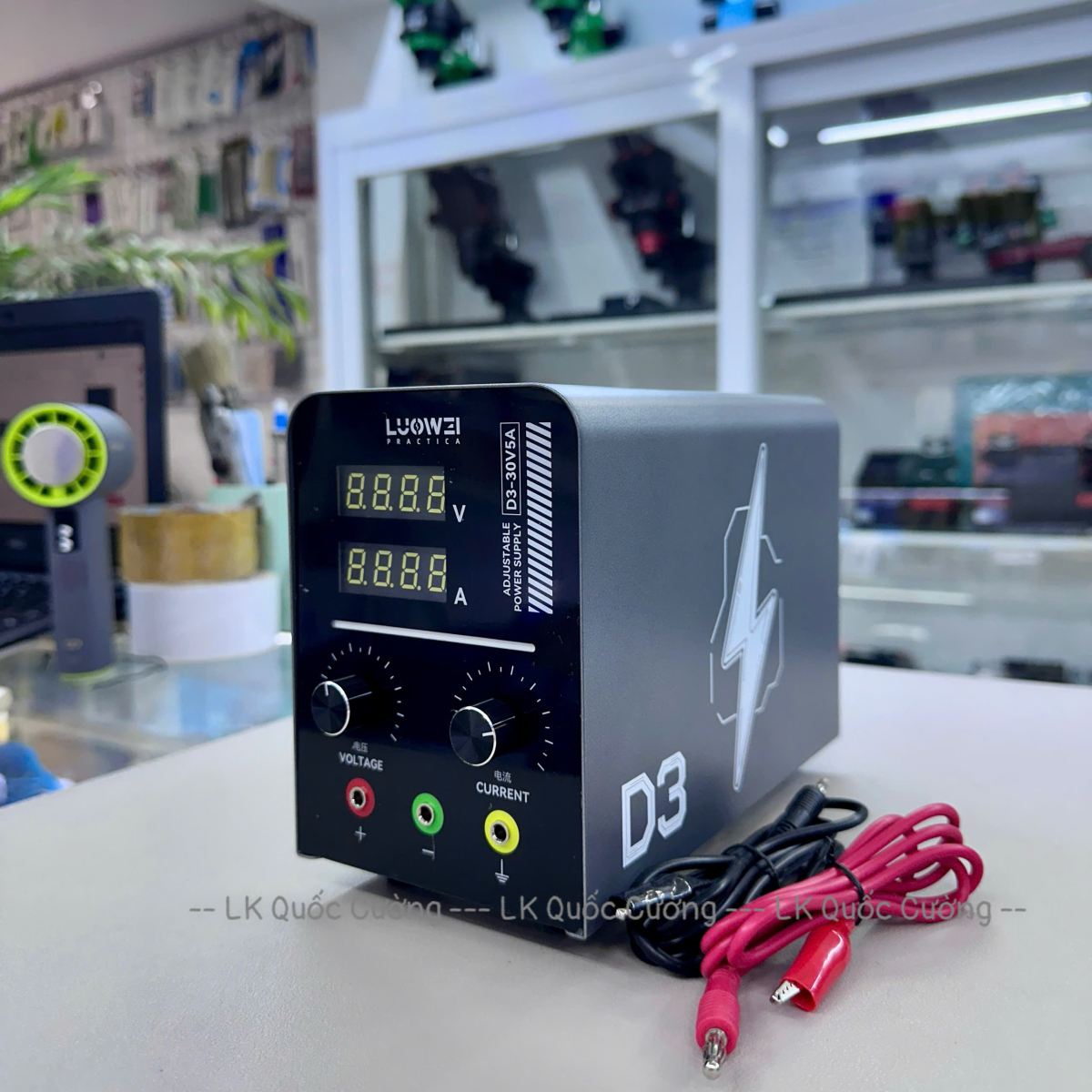 Máy cấp nguồn/ Luowei D3-30V5A