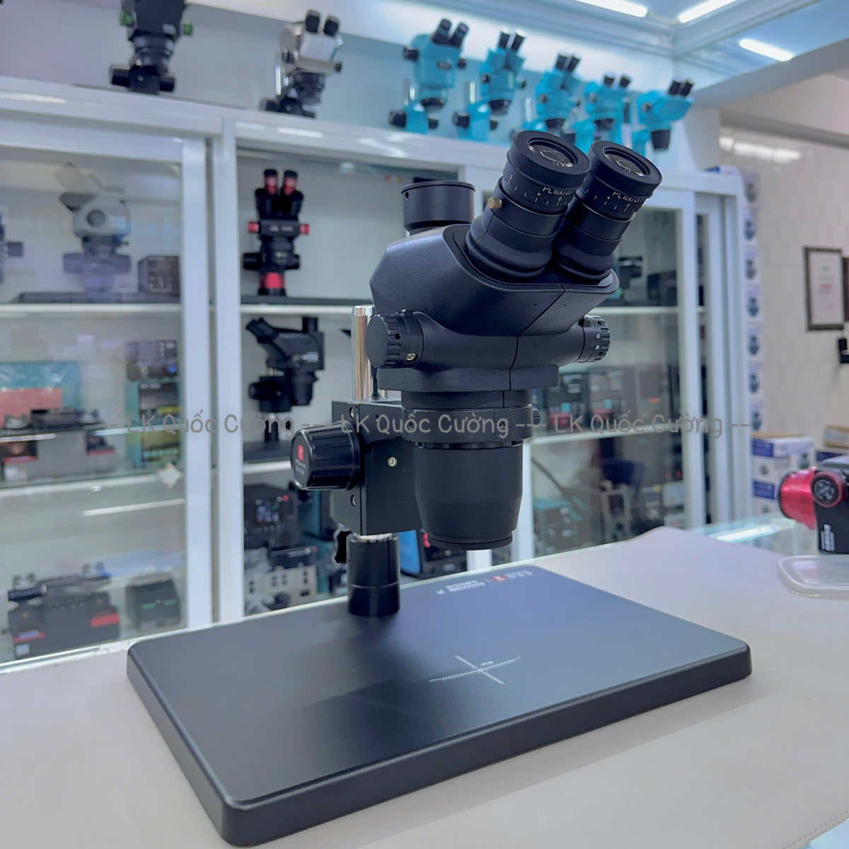 Đầu kính hiển vi 3 mắt YCS 71 Ultra