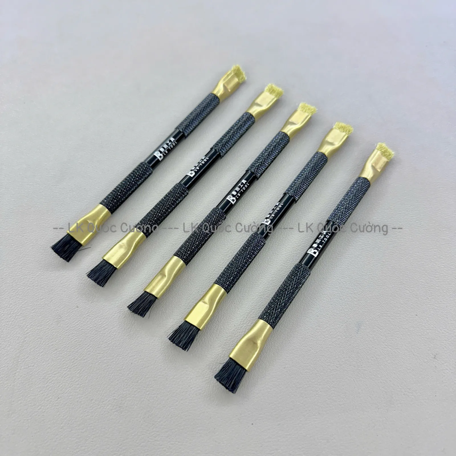 Bàn chải chà main Luban X2