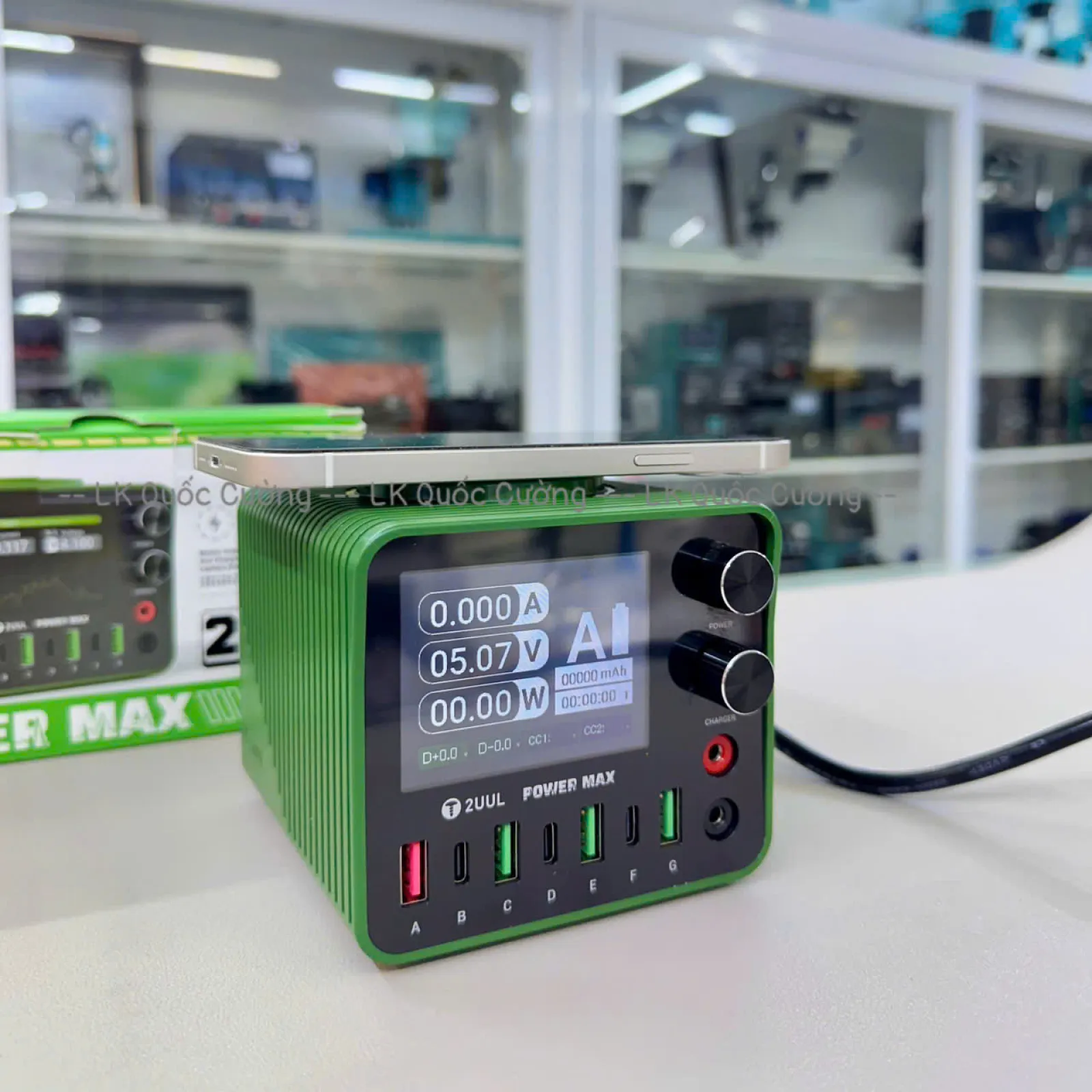 Bộ sạc 8 cổng/ 2UUL PC01