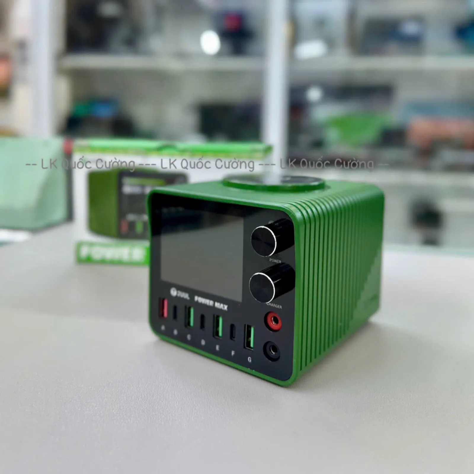 Bộ sạc 8 cổng/ 2UUL PC01