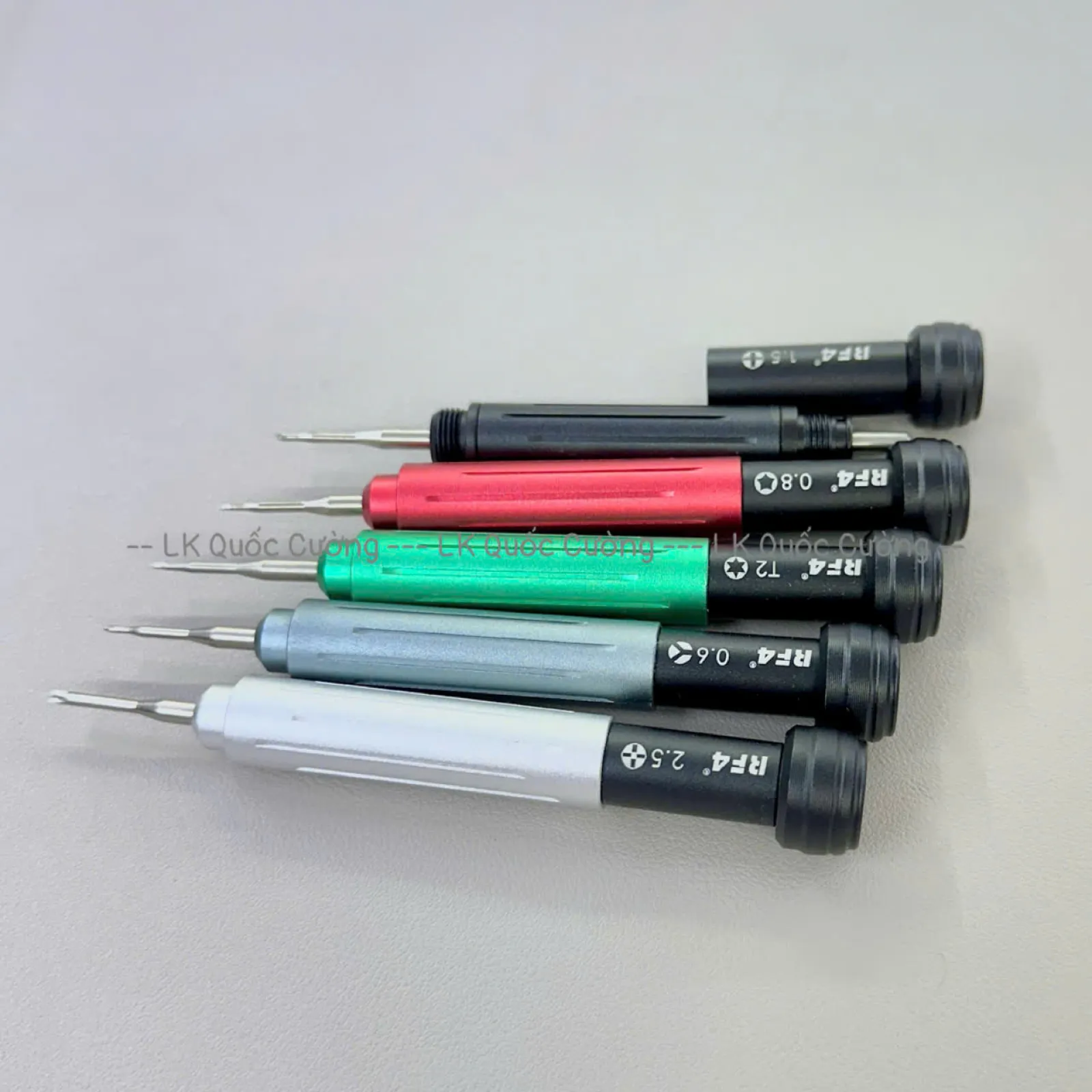 Bộ vít RF4 RF SD-60/ kèm phá kính lưng