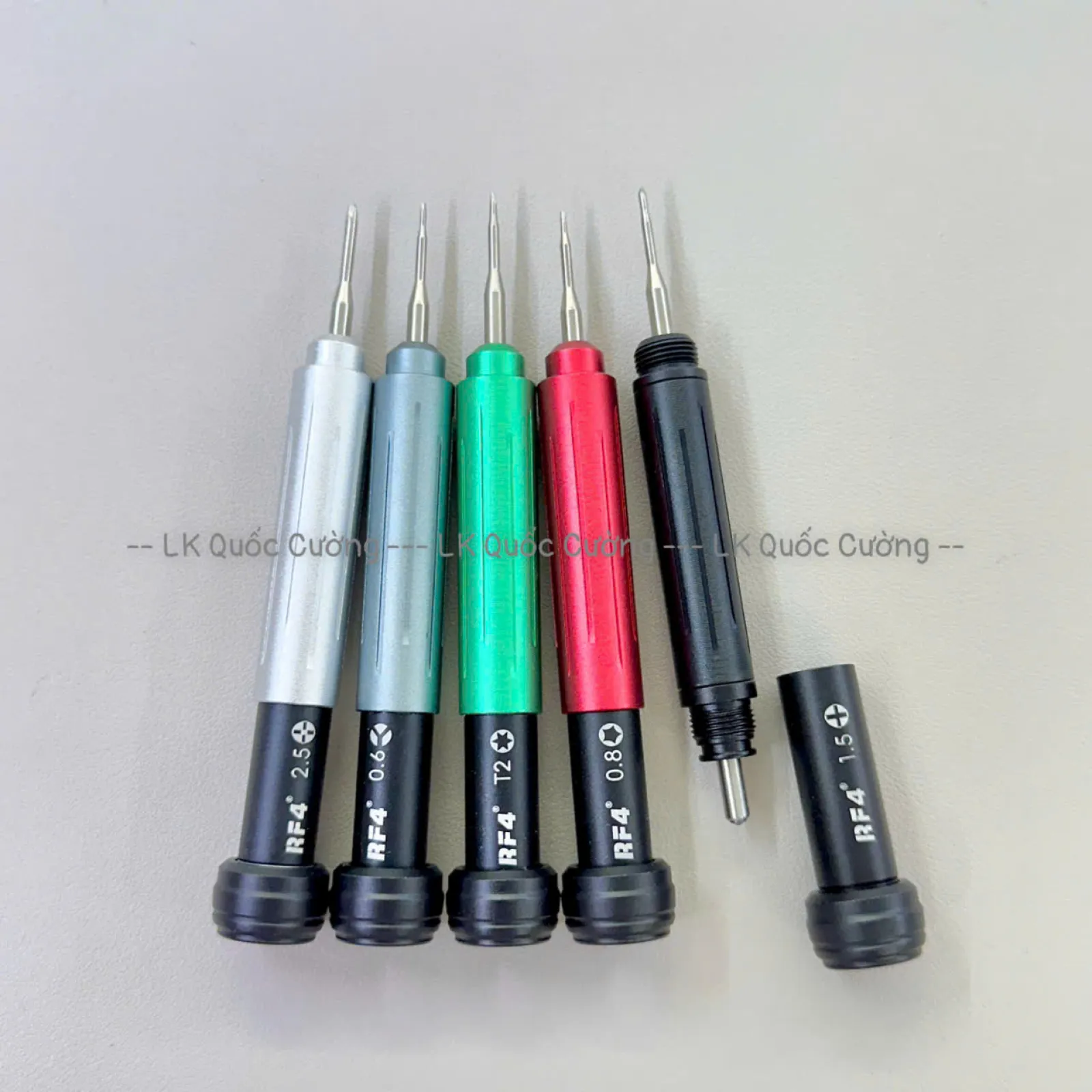 Bộ vít RF4 RF SD-60/ kèm phá kính lưng