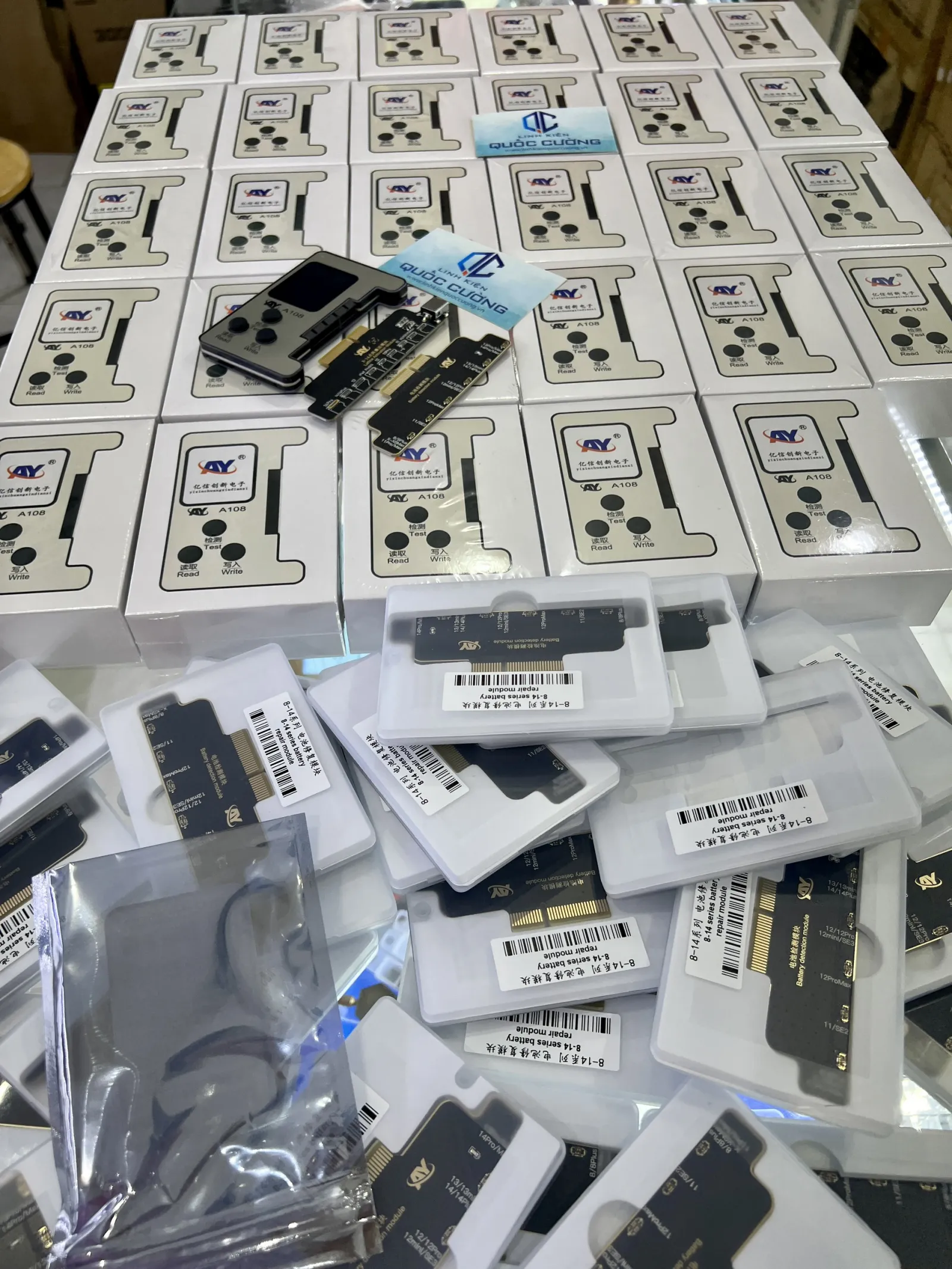 Box AY A108 Fix Face - Pin - Truetone