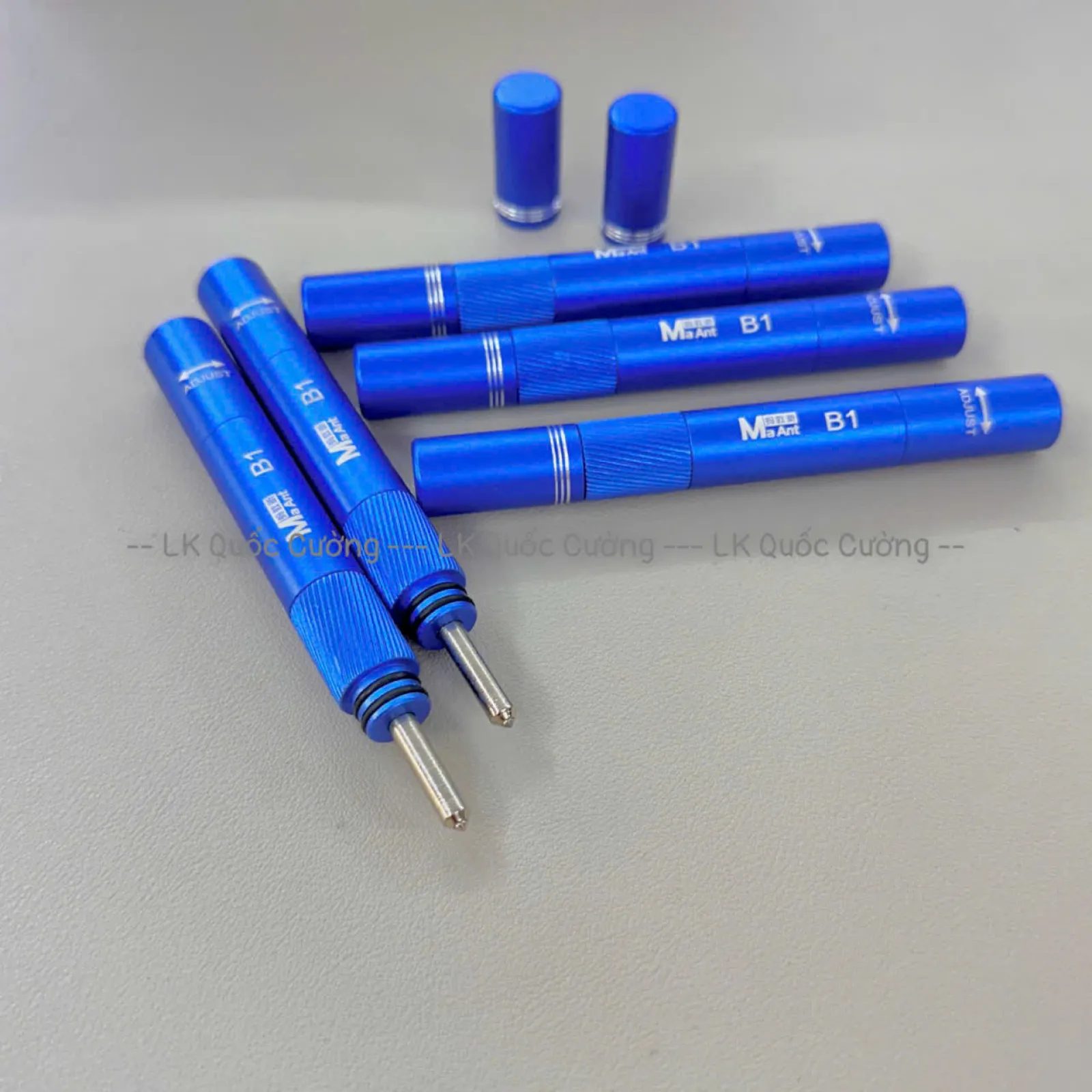 Bút phá kính lưng MaAnt B1