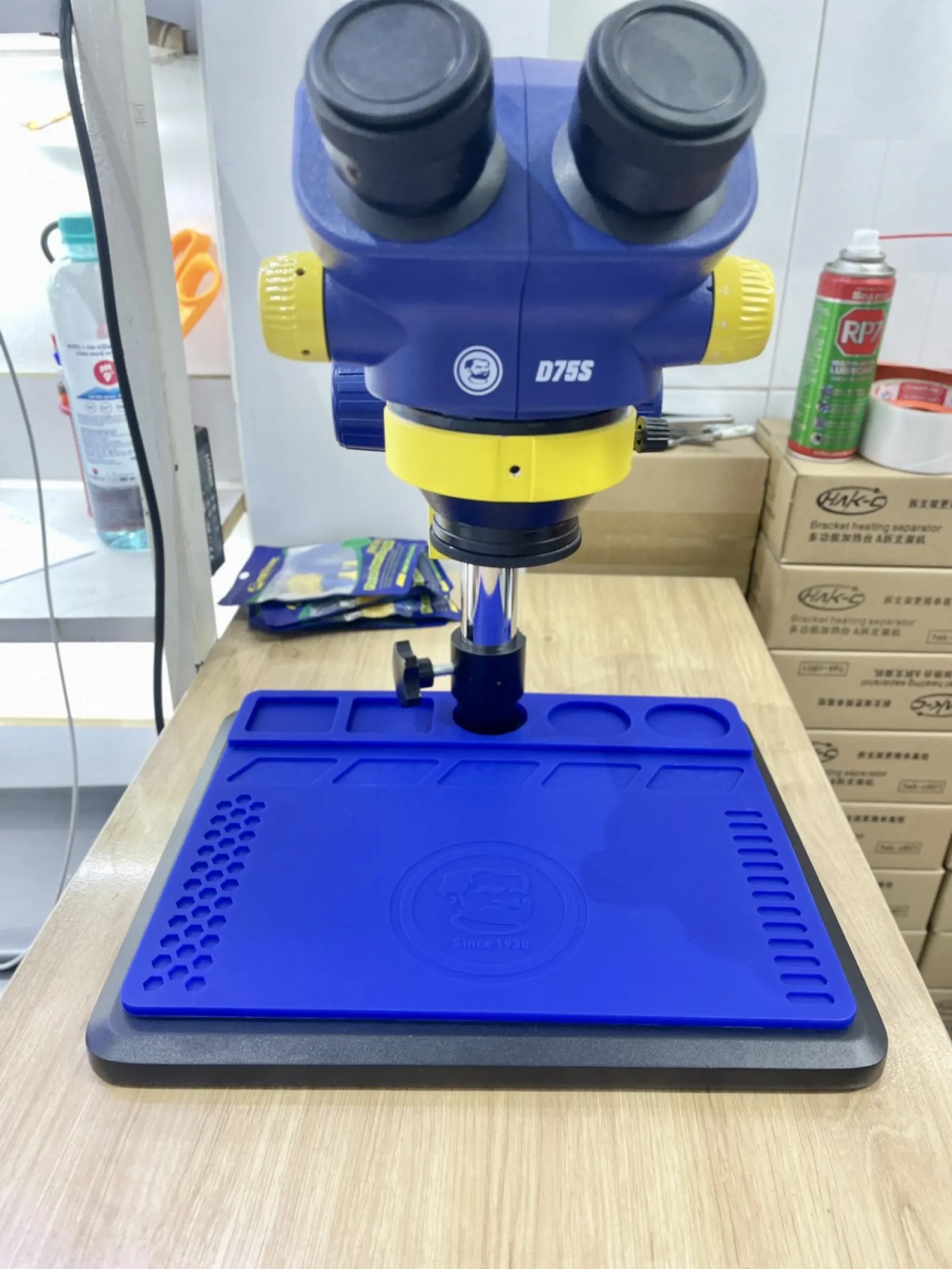 Cao su lót kính hiển vi