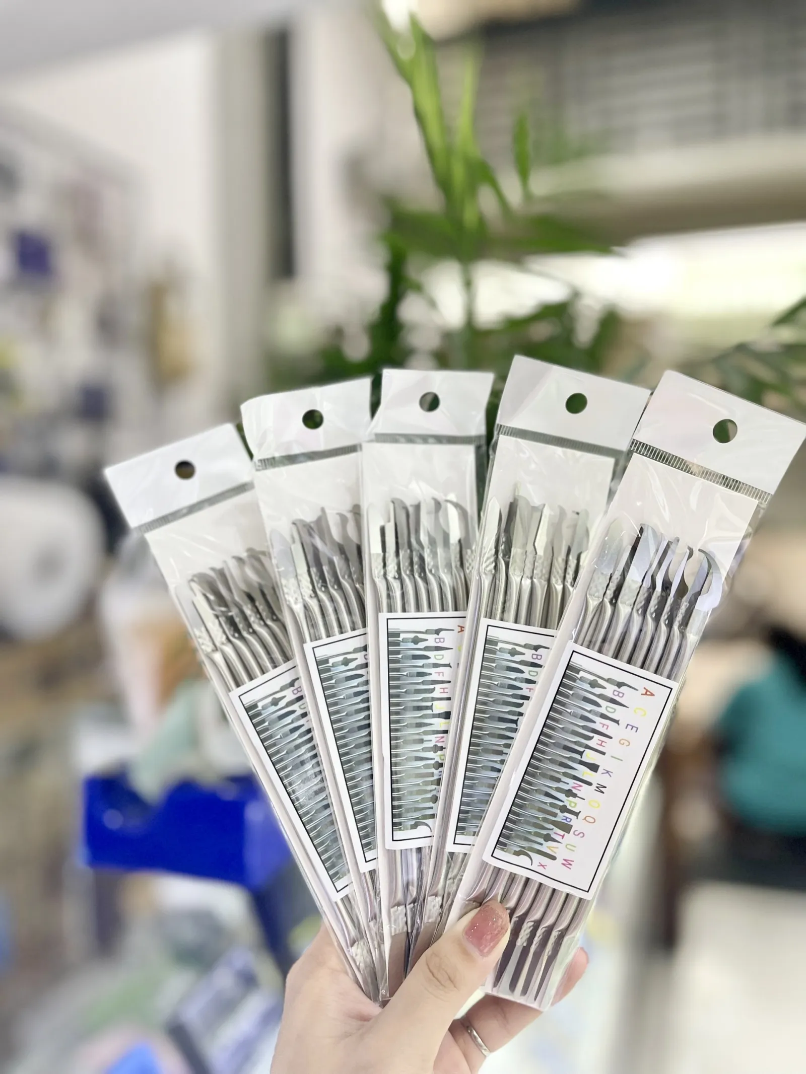 Dao lấy tem 16 lưỡi