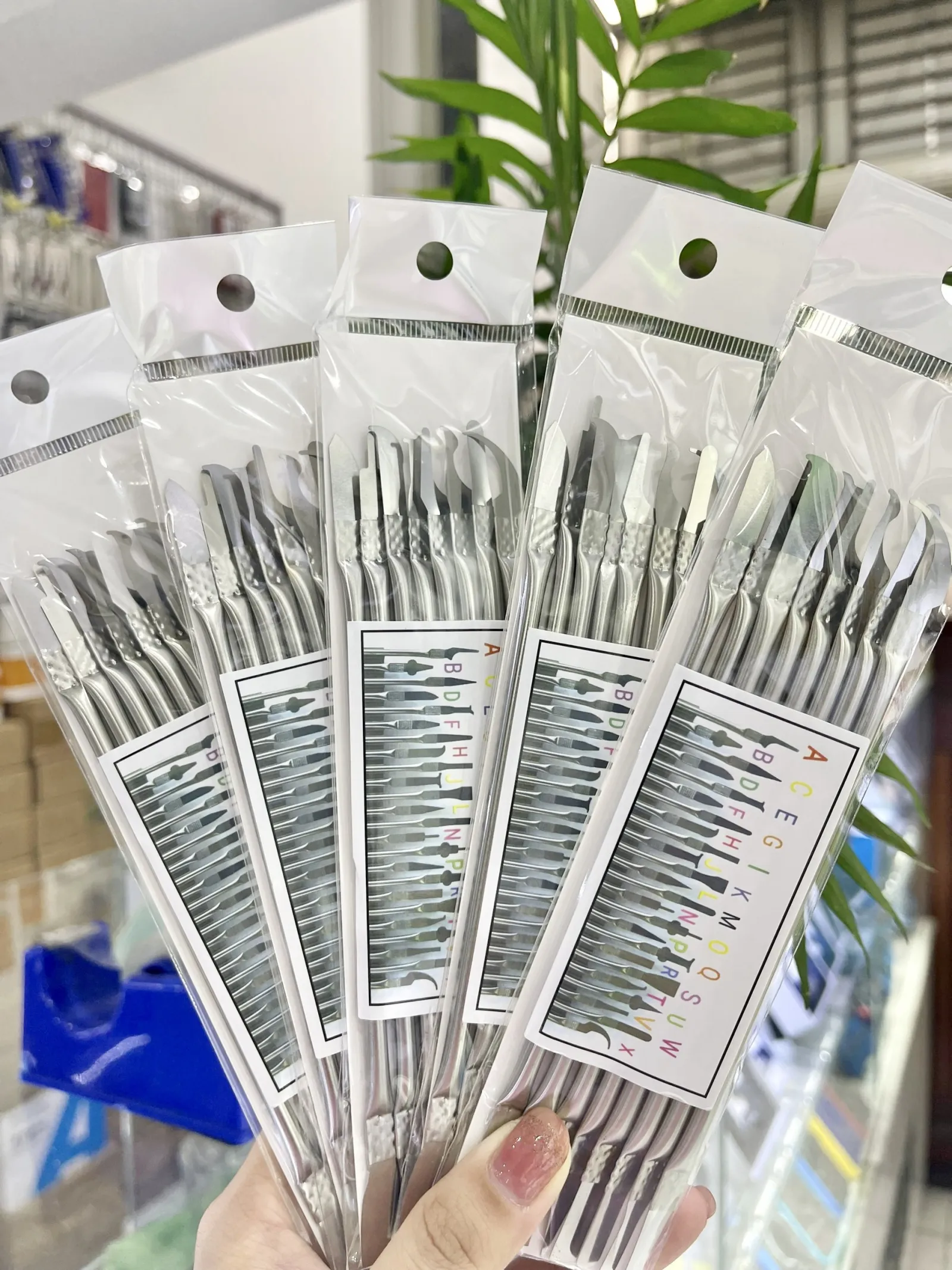 Dao lấy tem 16 lưỡi