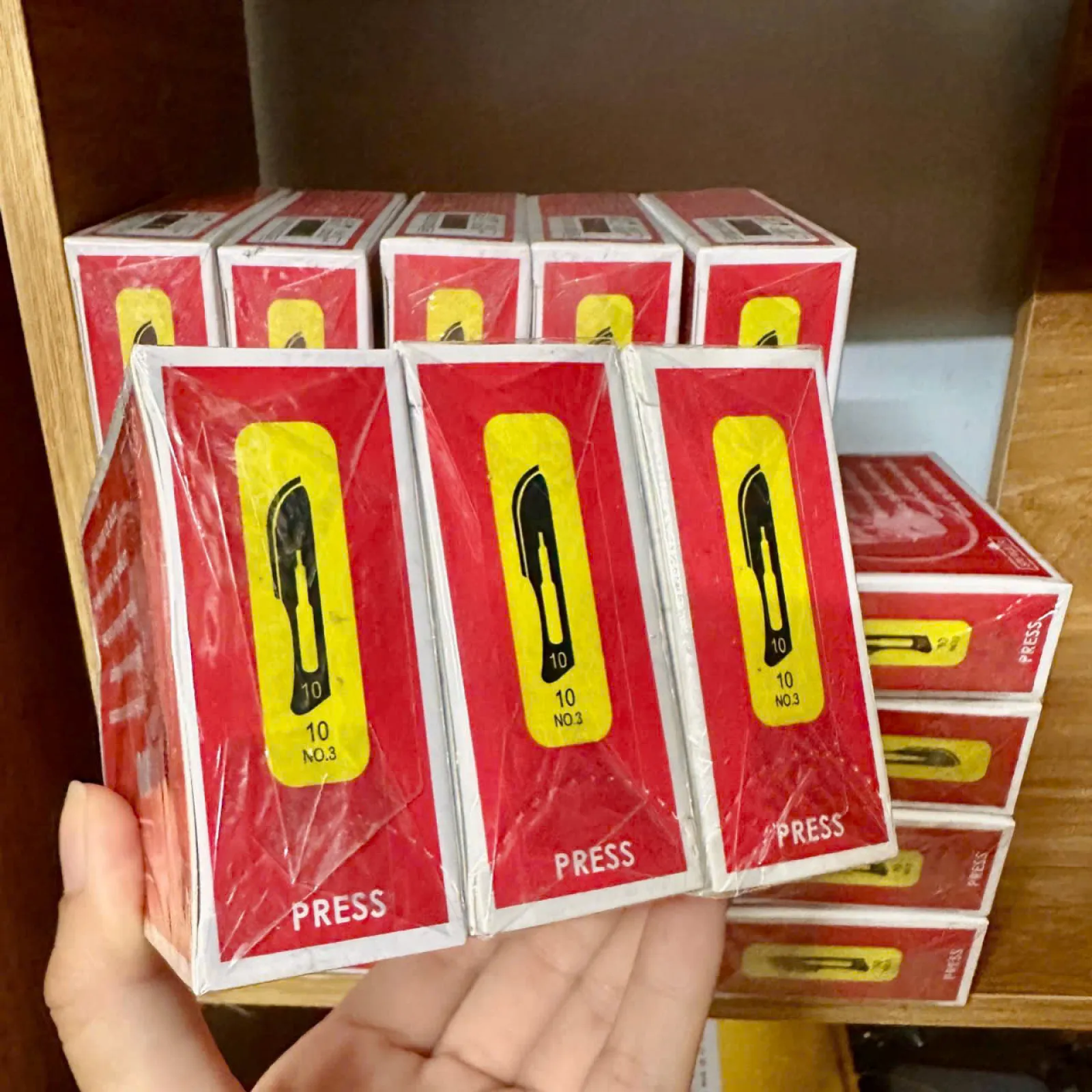 Dao Y Tế số 10 số 11