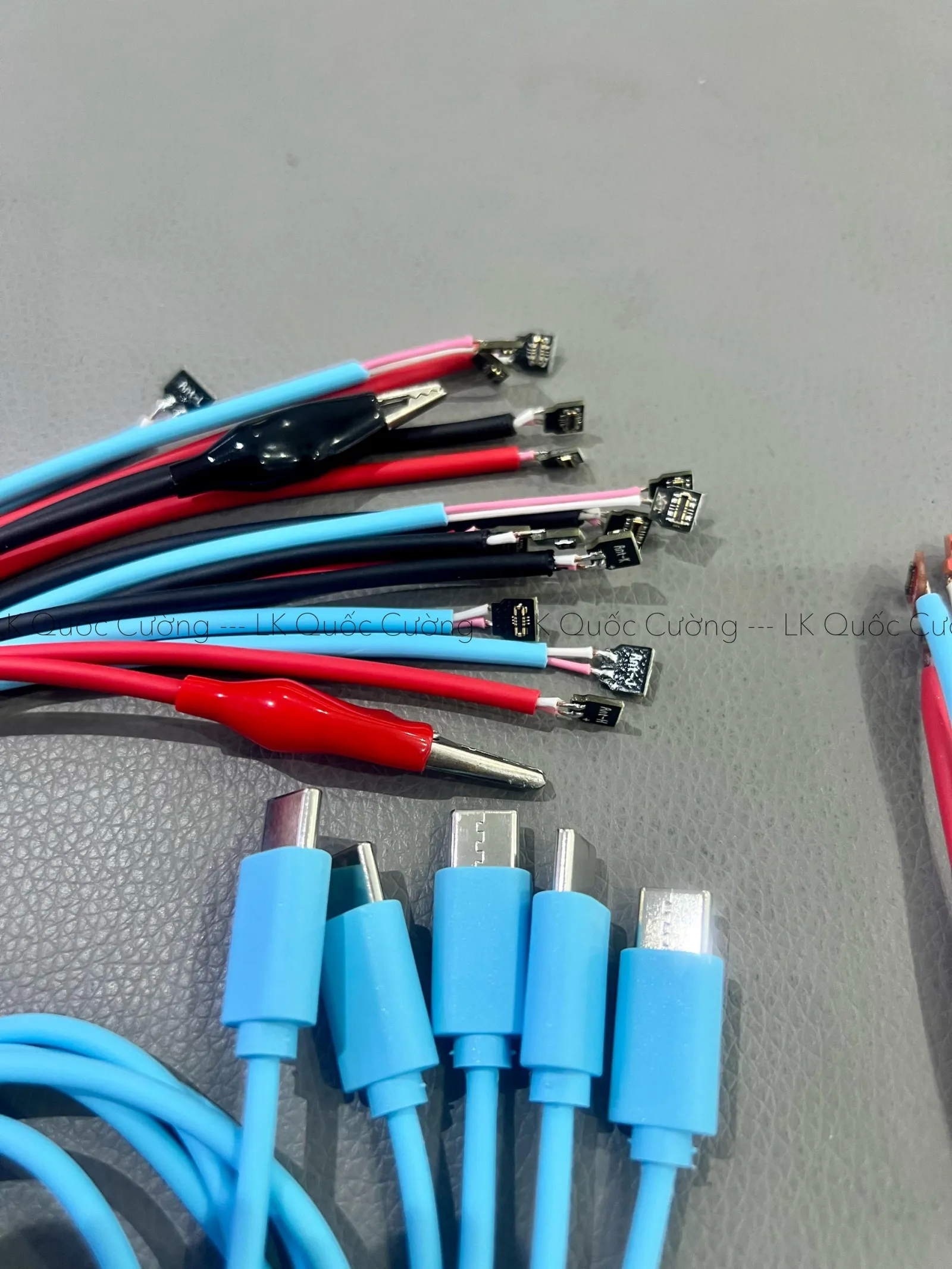 Dây Cấp Nguồn Ma-ant 2in1 16pm - 15 đầu android