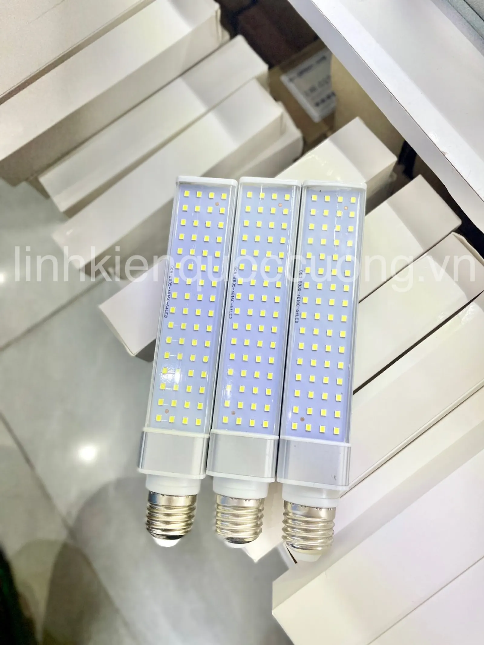 Đèn Kẹp 60 Bóng Led