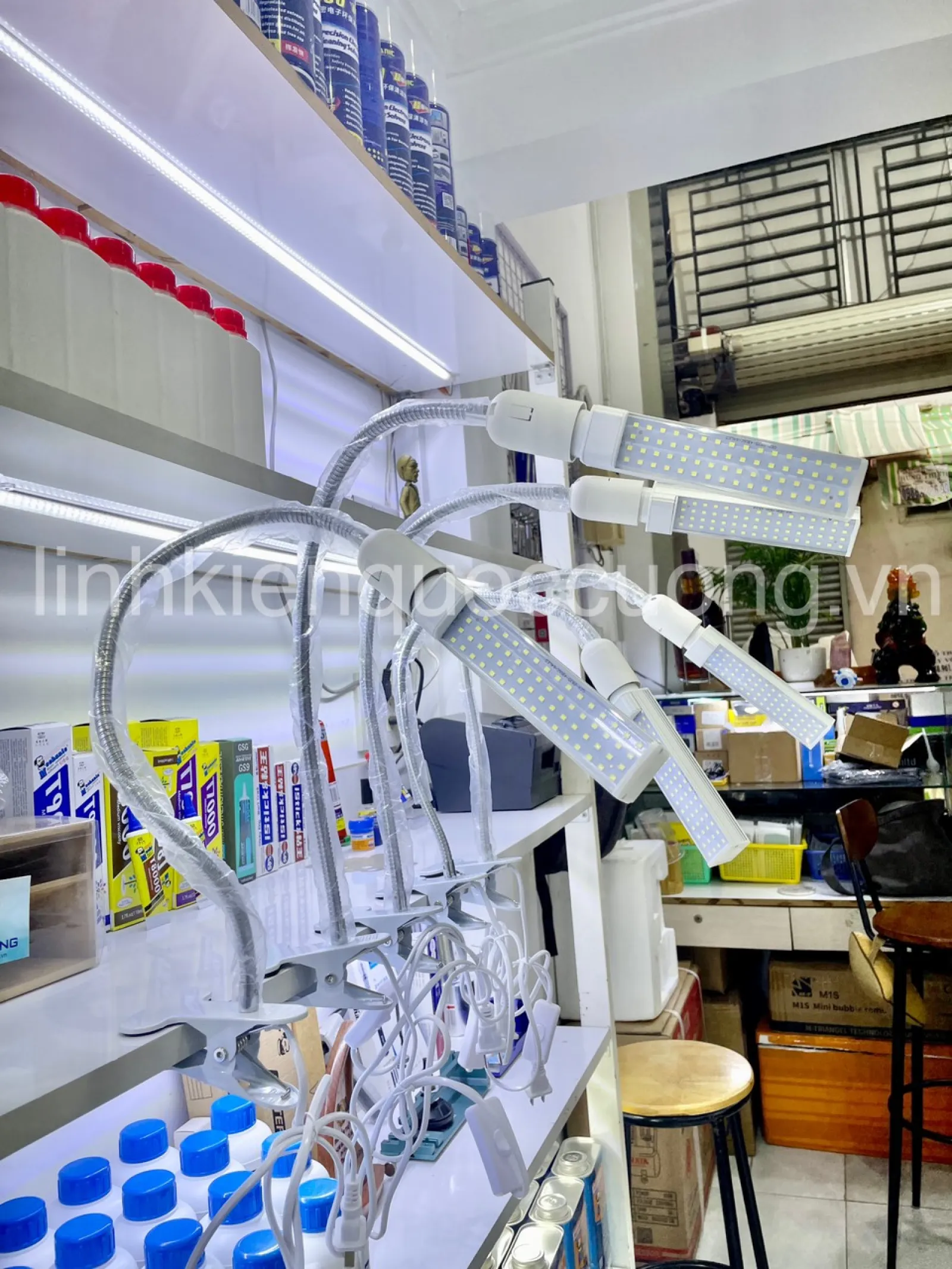 Đèn Kẹp 60 Bóng Led