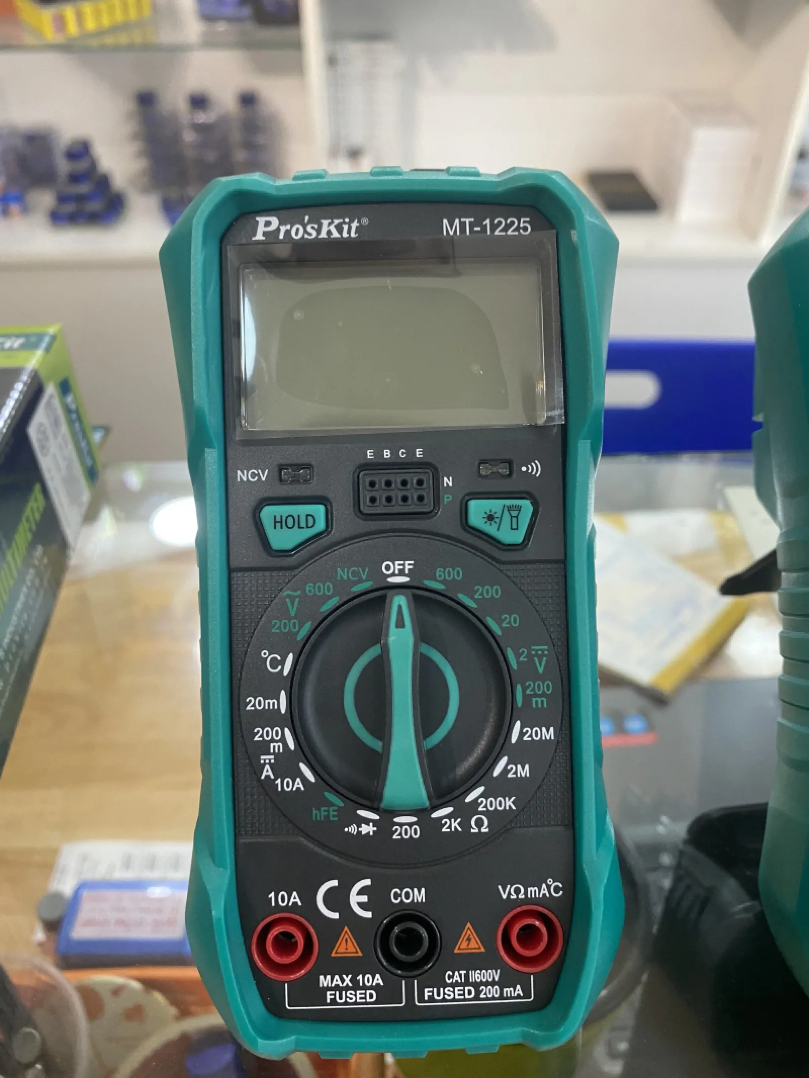 Đồng Hồ Điện Tử Proskit Mt-1225