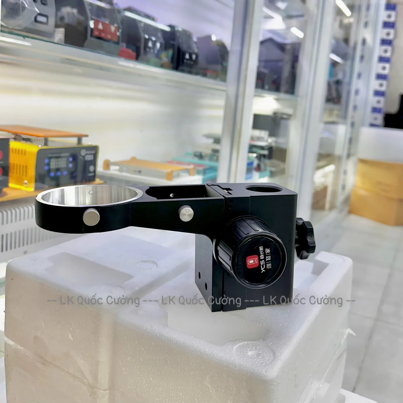 Giá đỡ kính hiển vi YCS