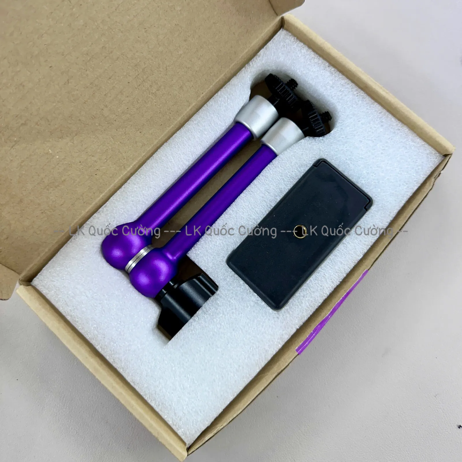 Giá treo điện thoại Luban CB25