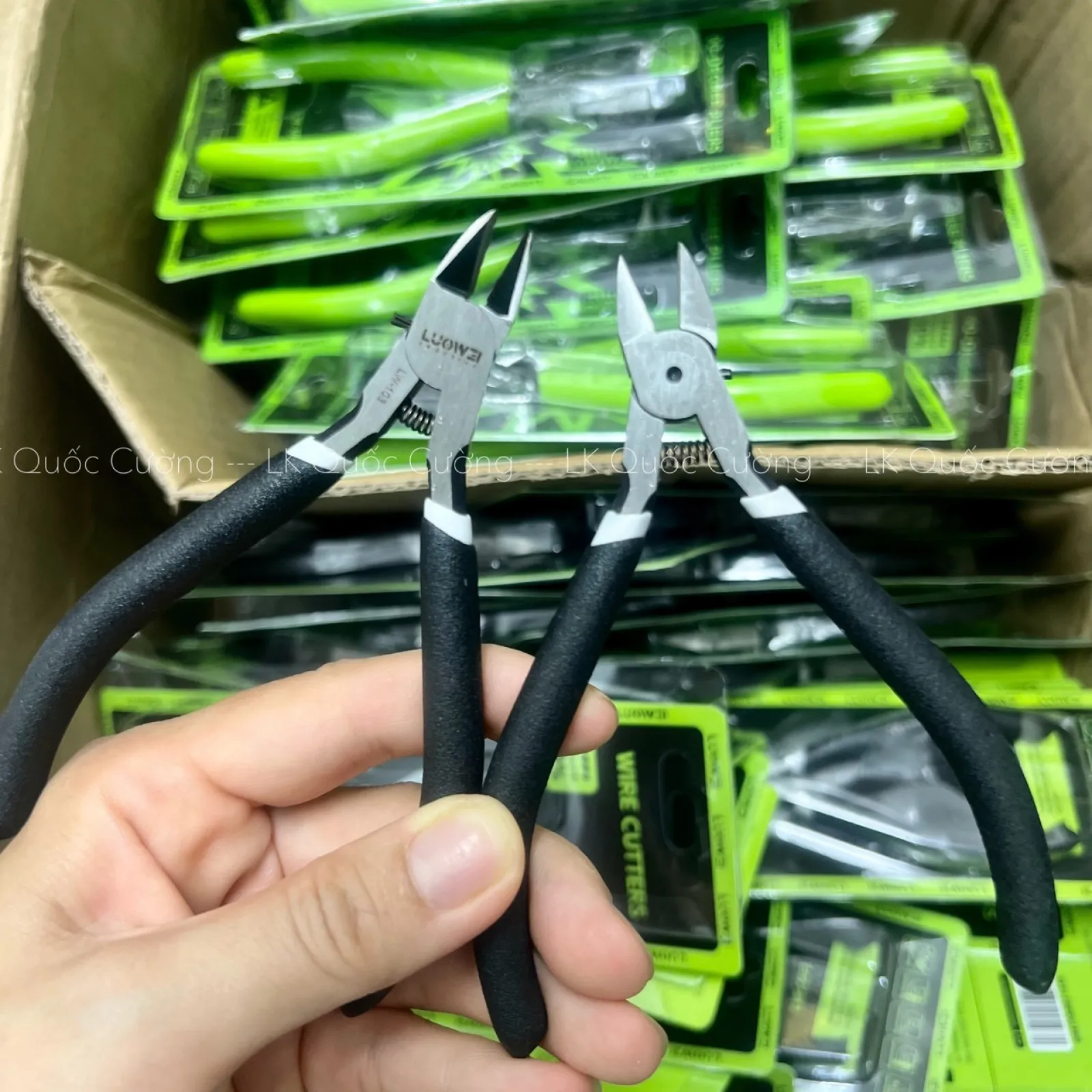 Kềm cắt seal Luowei LW-103