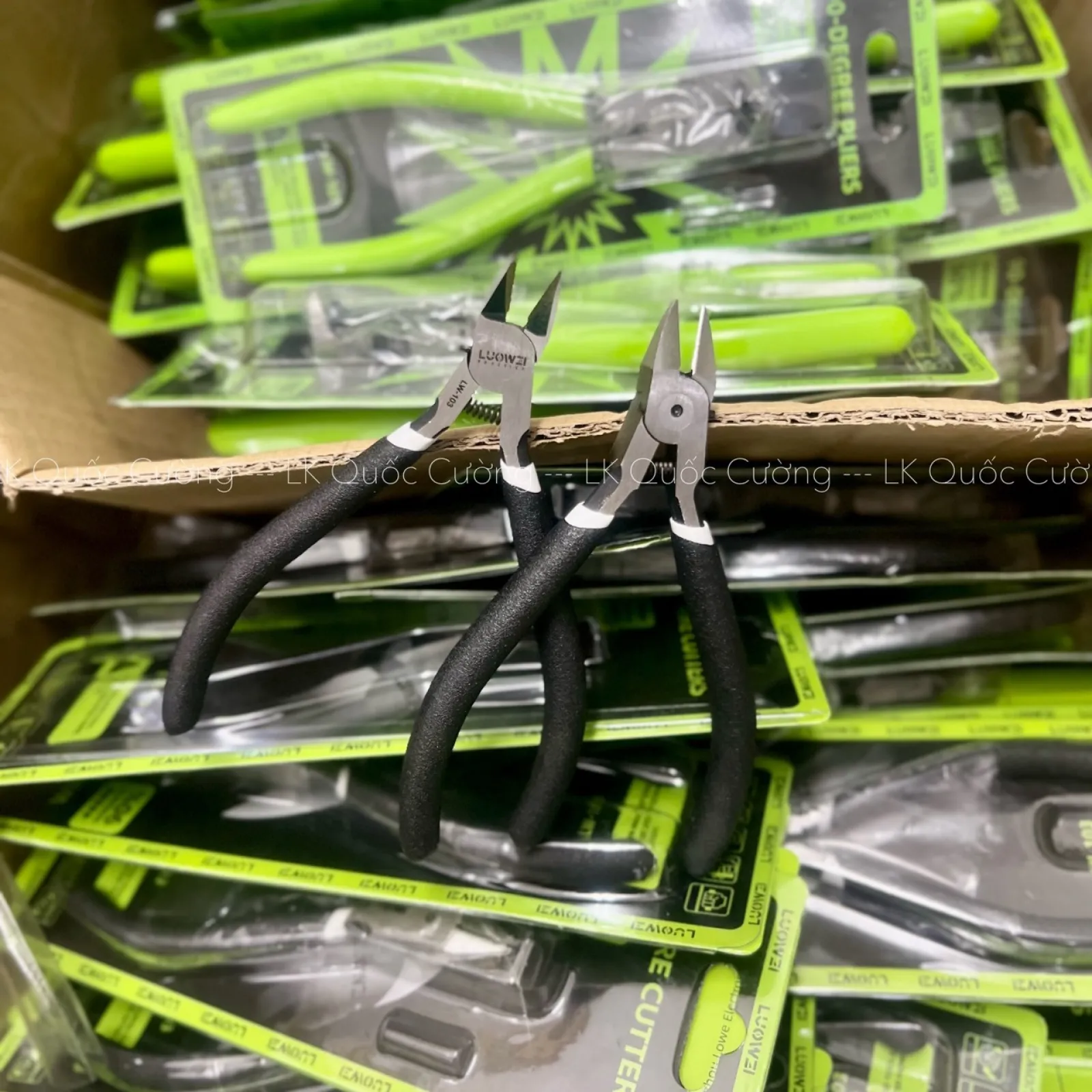 Kềm cắt seal Luowei LW-103