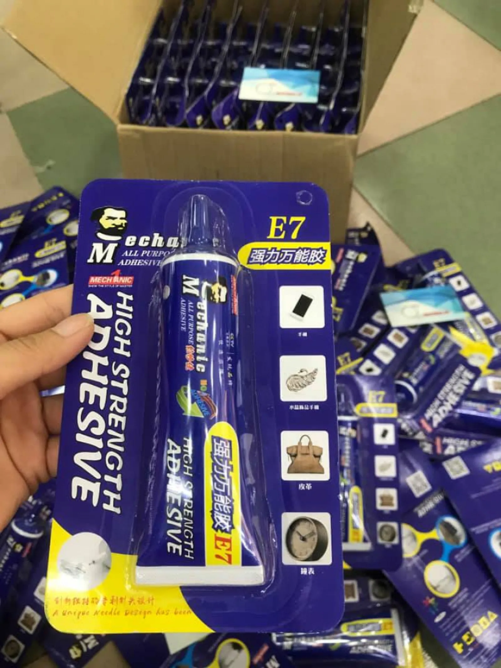 Keo Mechanic E7 Trong / Đen