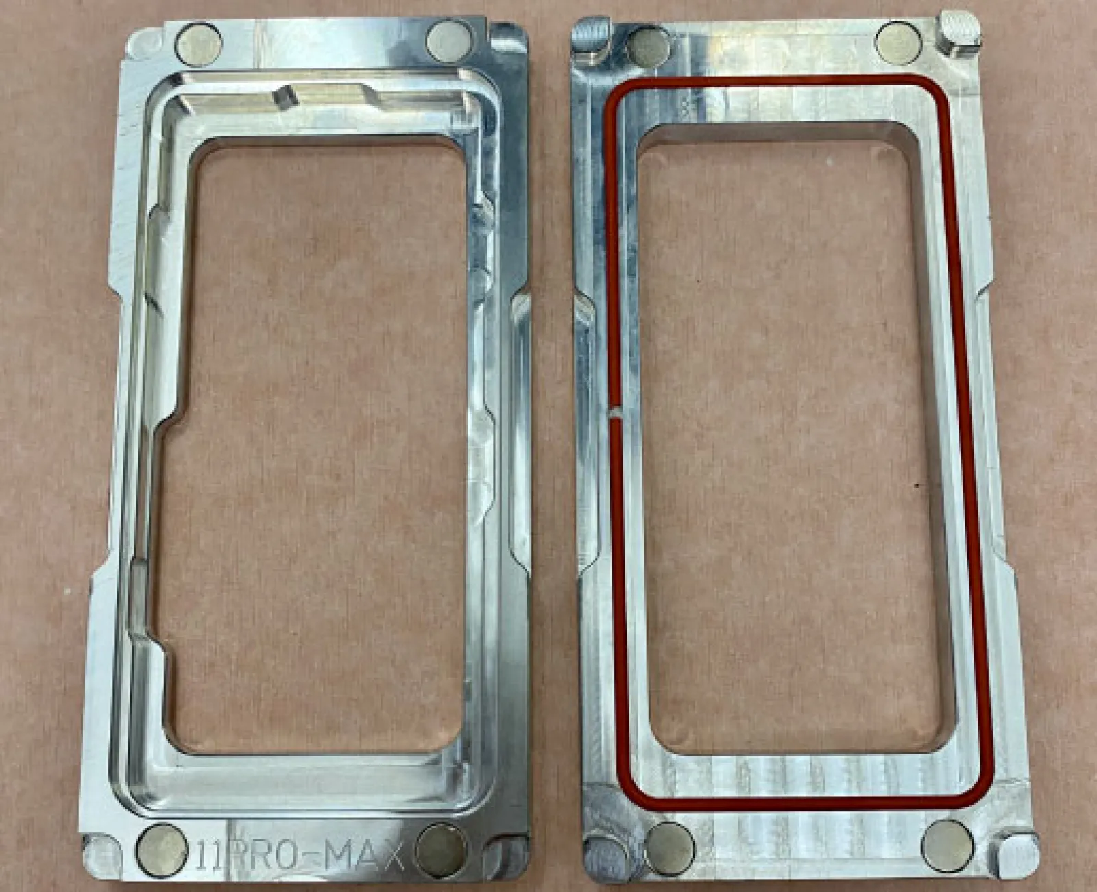 Khuôn ép ron  11/ 11 Pro/11 Promax