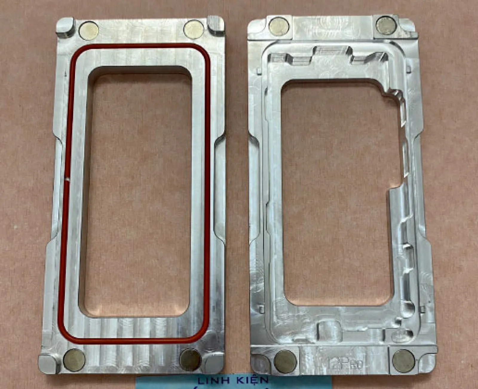 Khuôn ép ron  12 /12 Pro /12 Pro Max