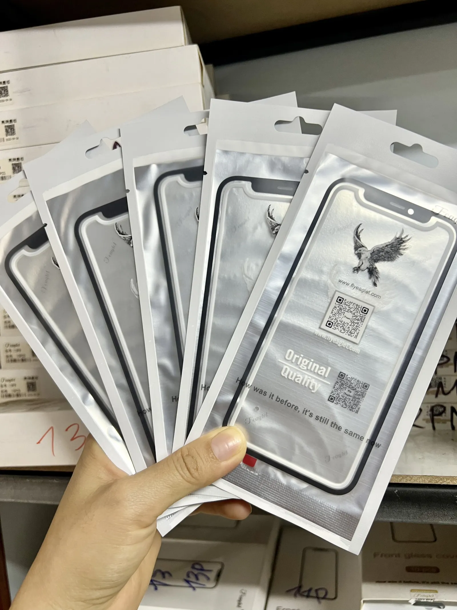 Kính 12 - 12P - 12PM Đại Bàng có keo