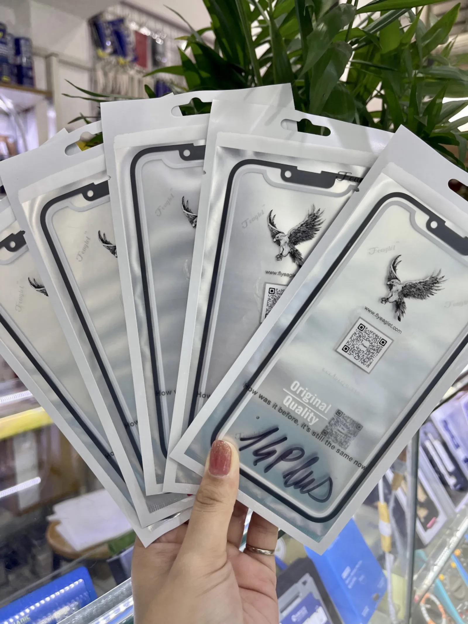 Kính 14 - 14plus - 14pro - 14pm Đại Bàng có keo