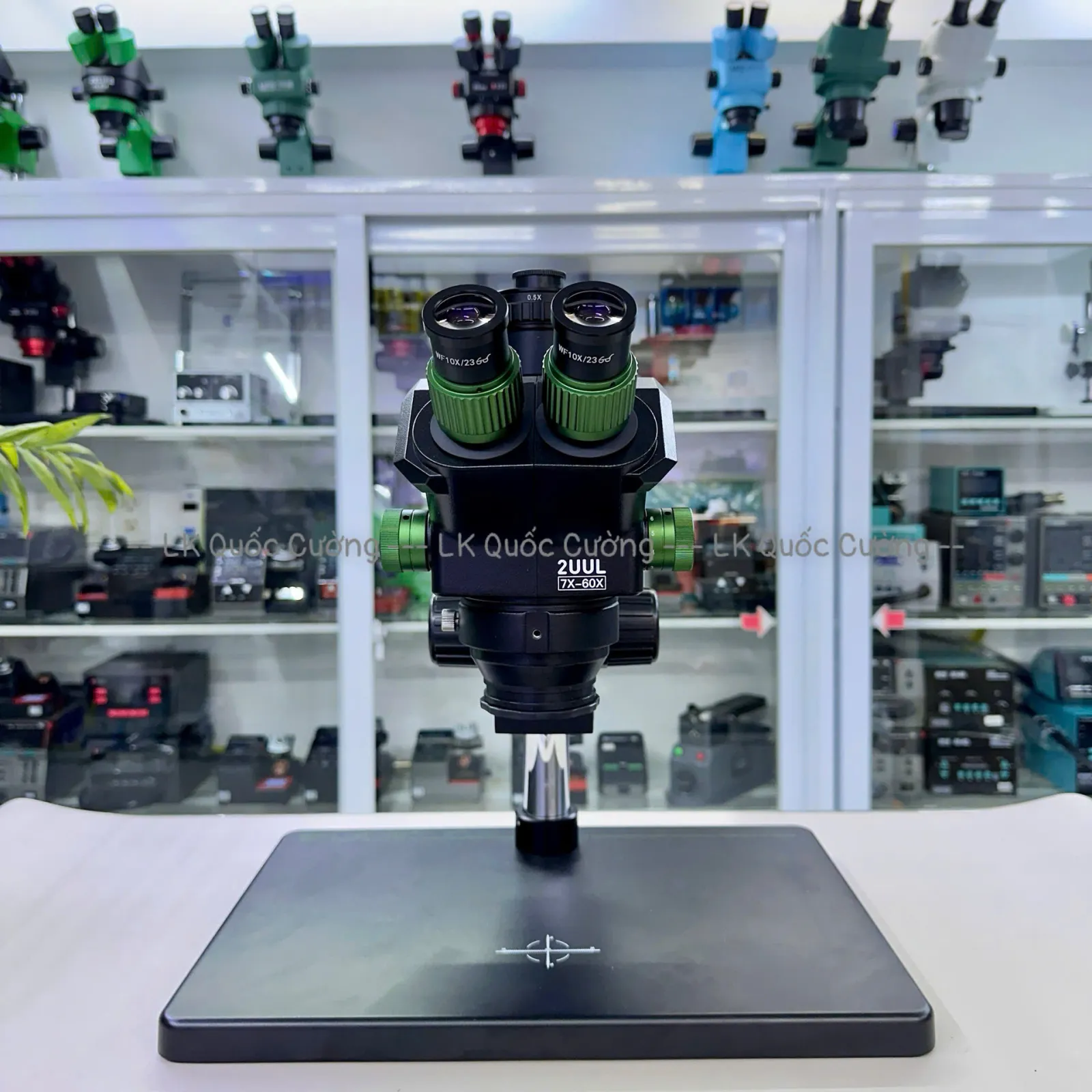 Kính hiển vi 3 mắt 2UUL 7060