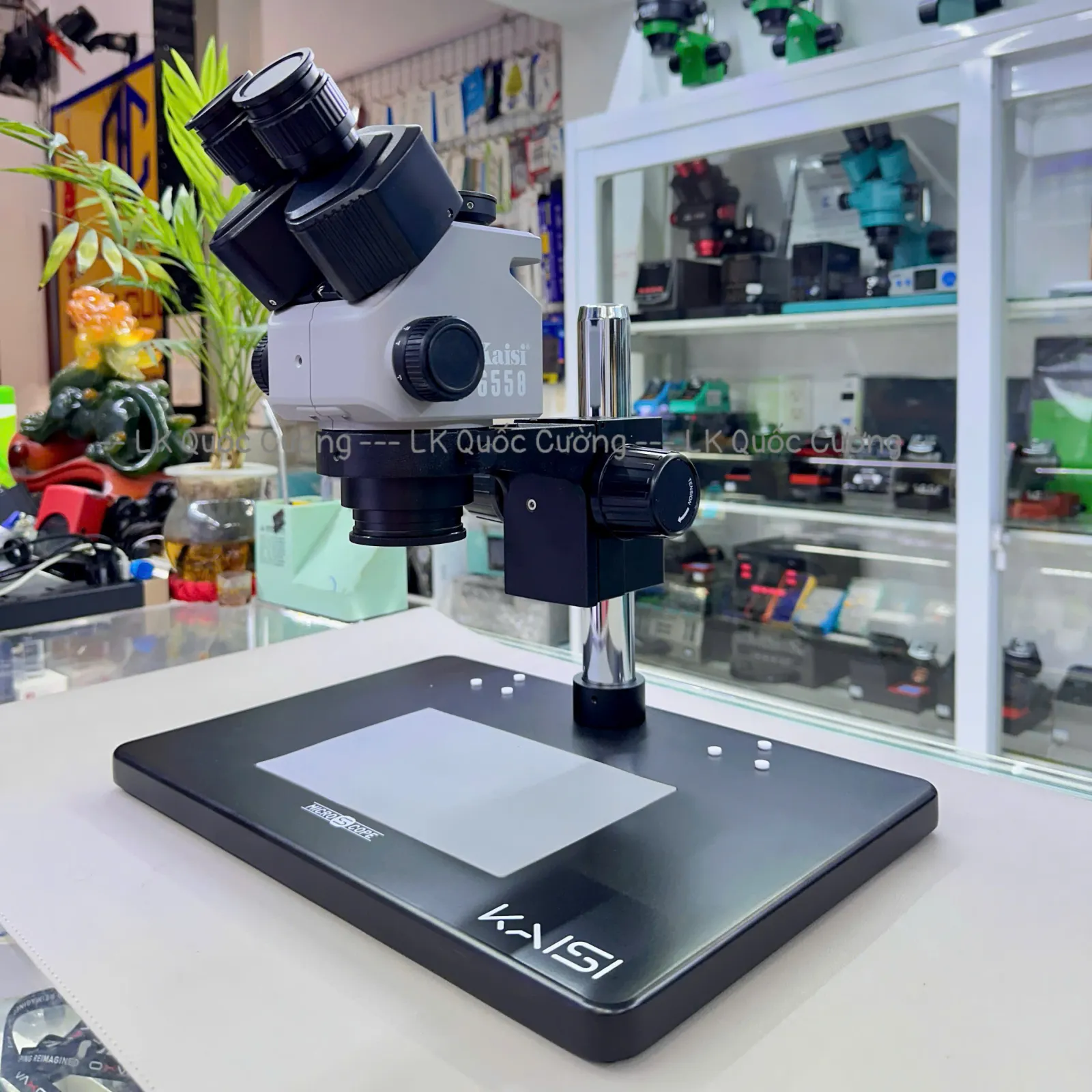Kính hiển vi 3 mắt Kaisi 6558