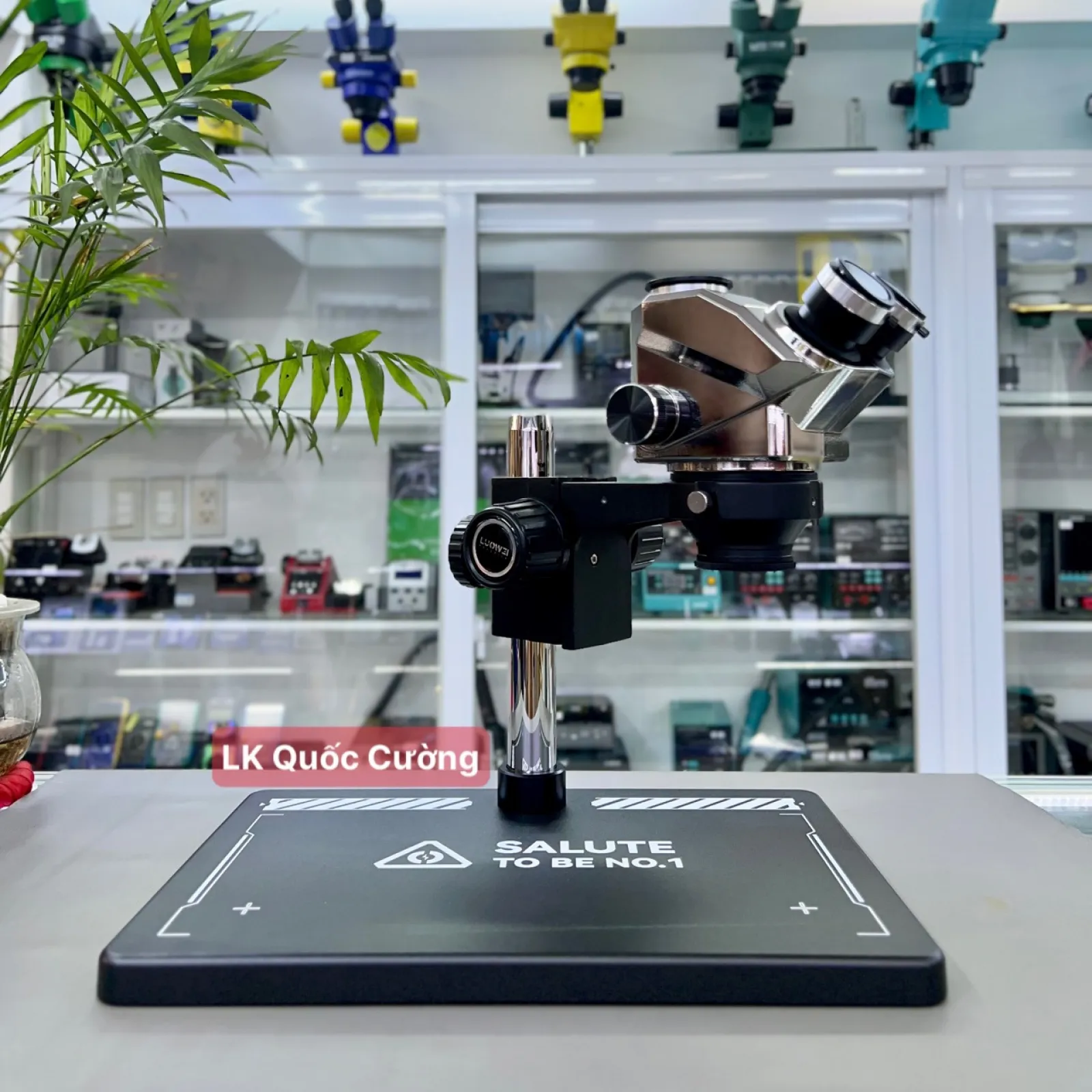 Kính hiển vi 3 mắt Luowei LW-TR02-B3TV