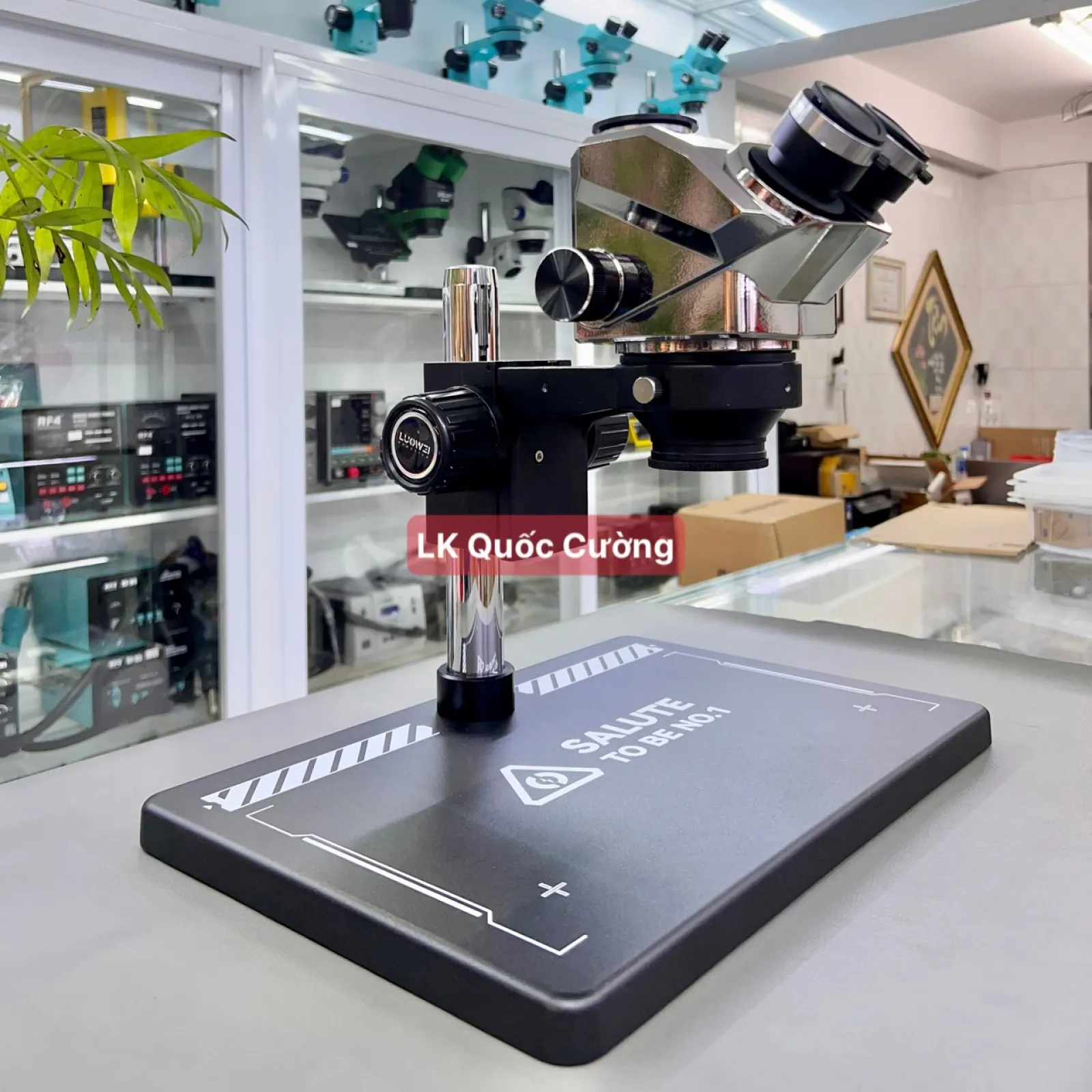 Kính hiển vi 3 mắt Luowei LW-TR02-B3TV