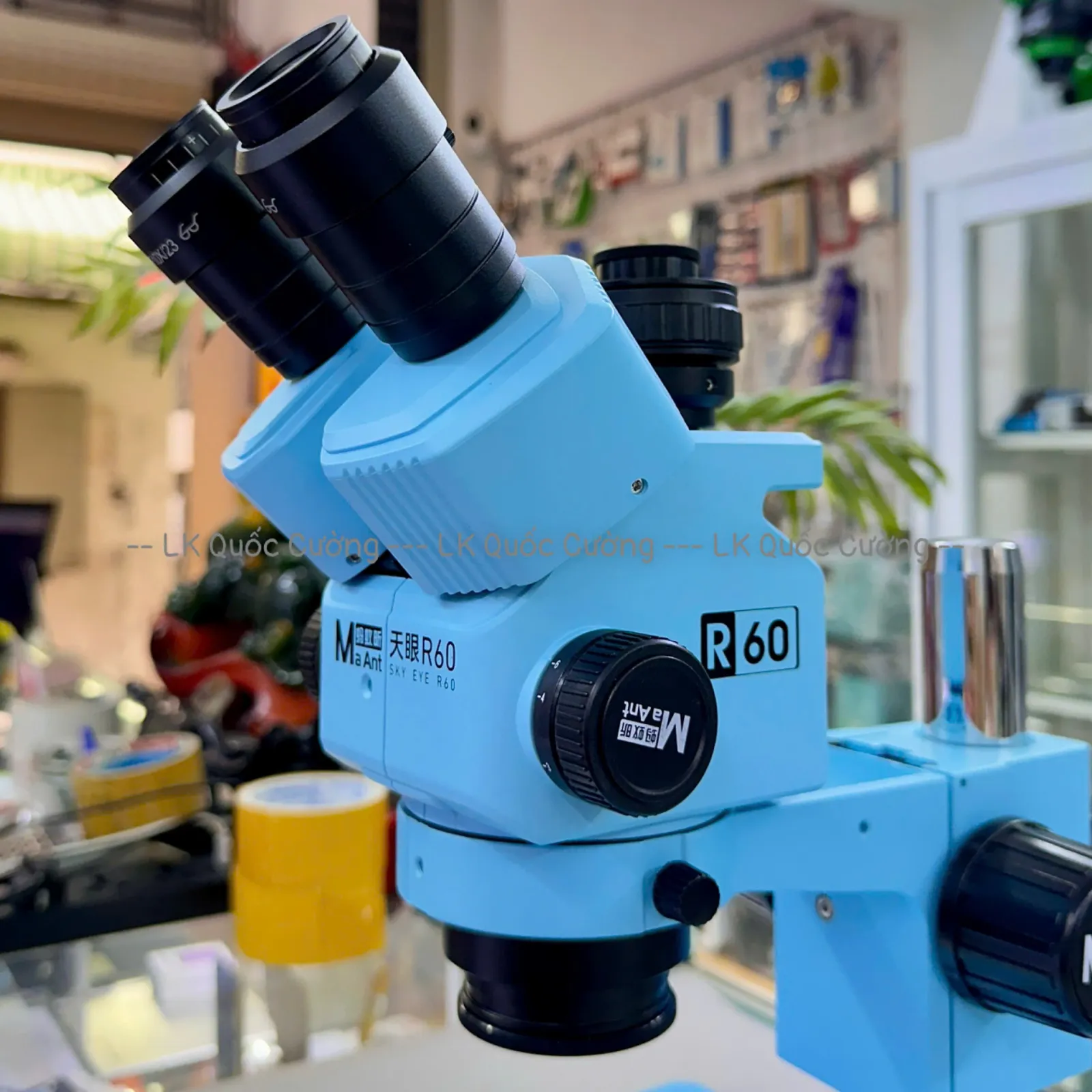 Kính hiển vi 3 mắt MaAnt R60