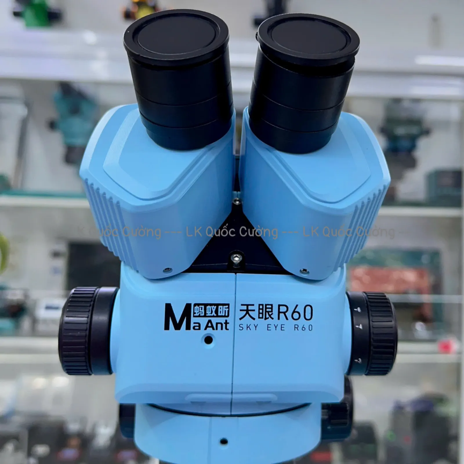 Kính hiển vi 3 mắt MaAnt R60