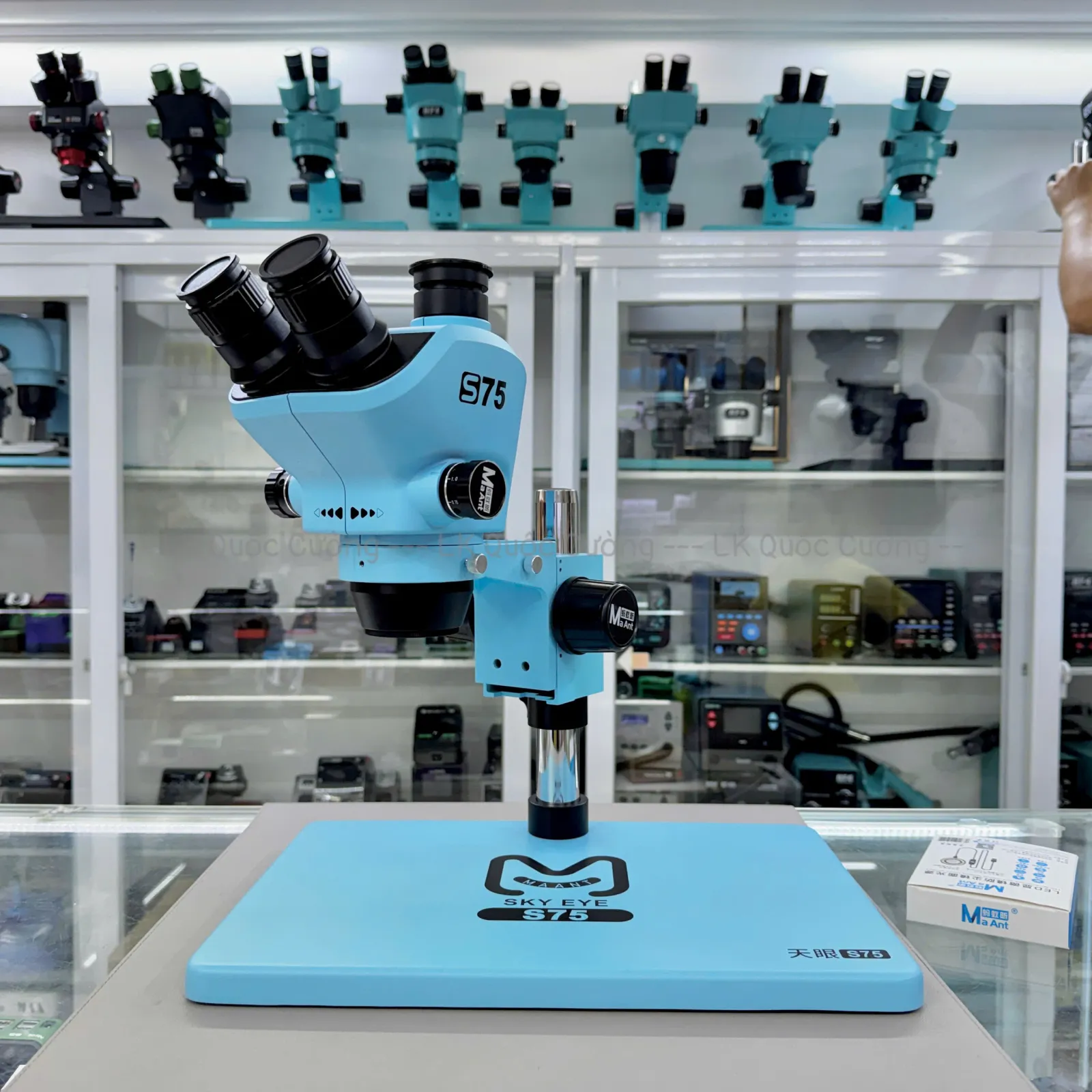 Kính hiển vi 3 mắt MaAnt S75 