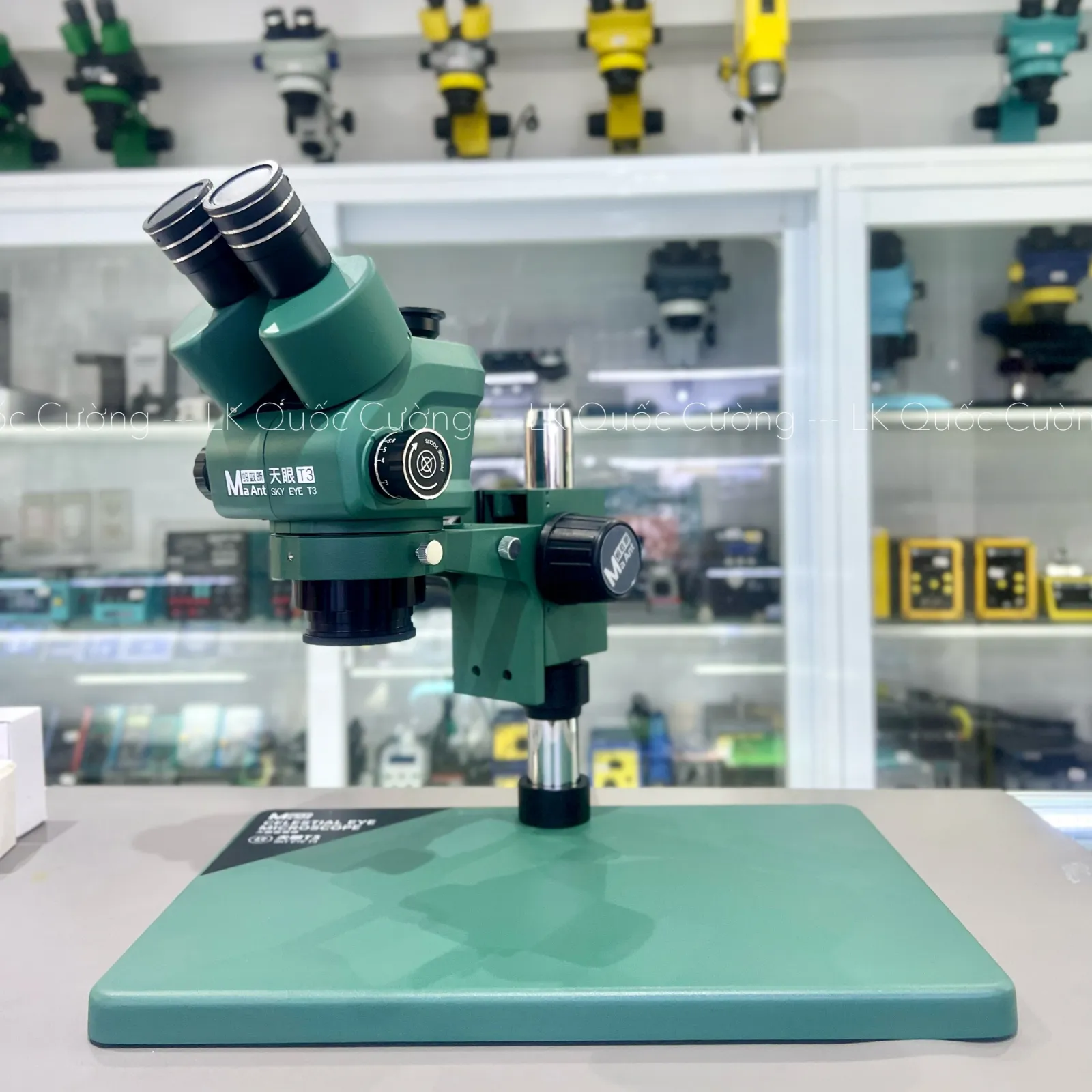 Kính hiển vi 3 mắt MaAnt T3