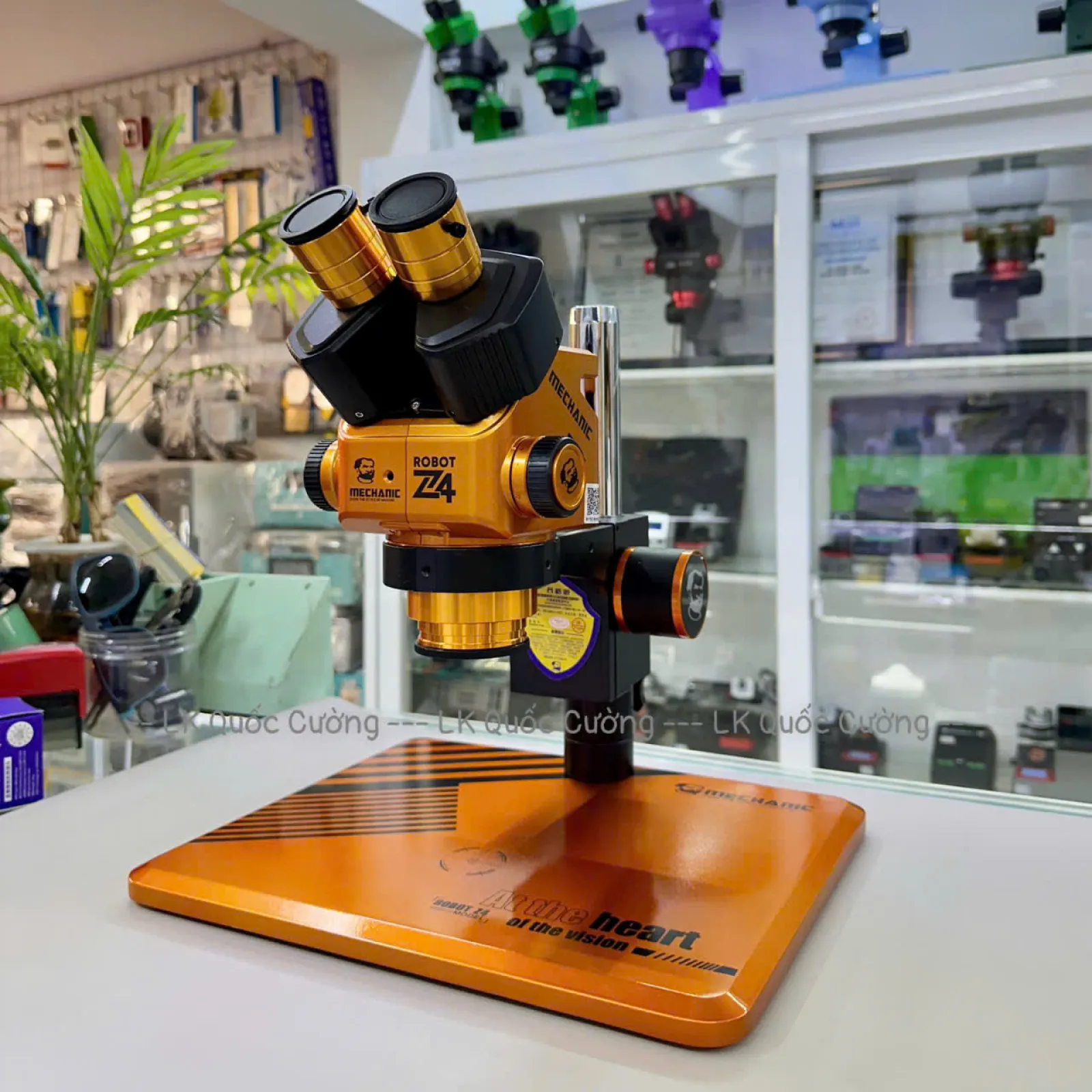 Kính hiển vi 3 mắt Mechanic Robo Z4