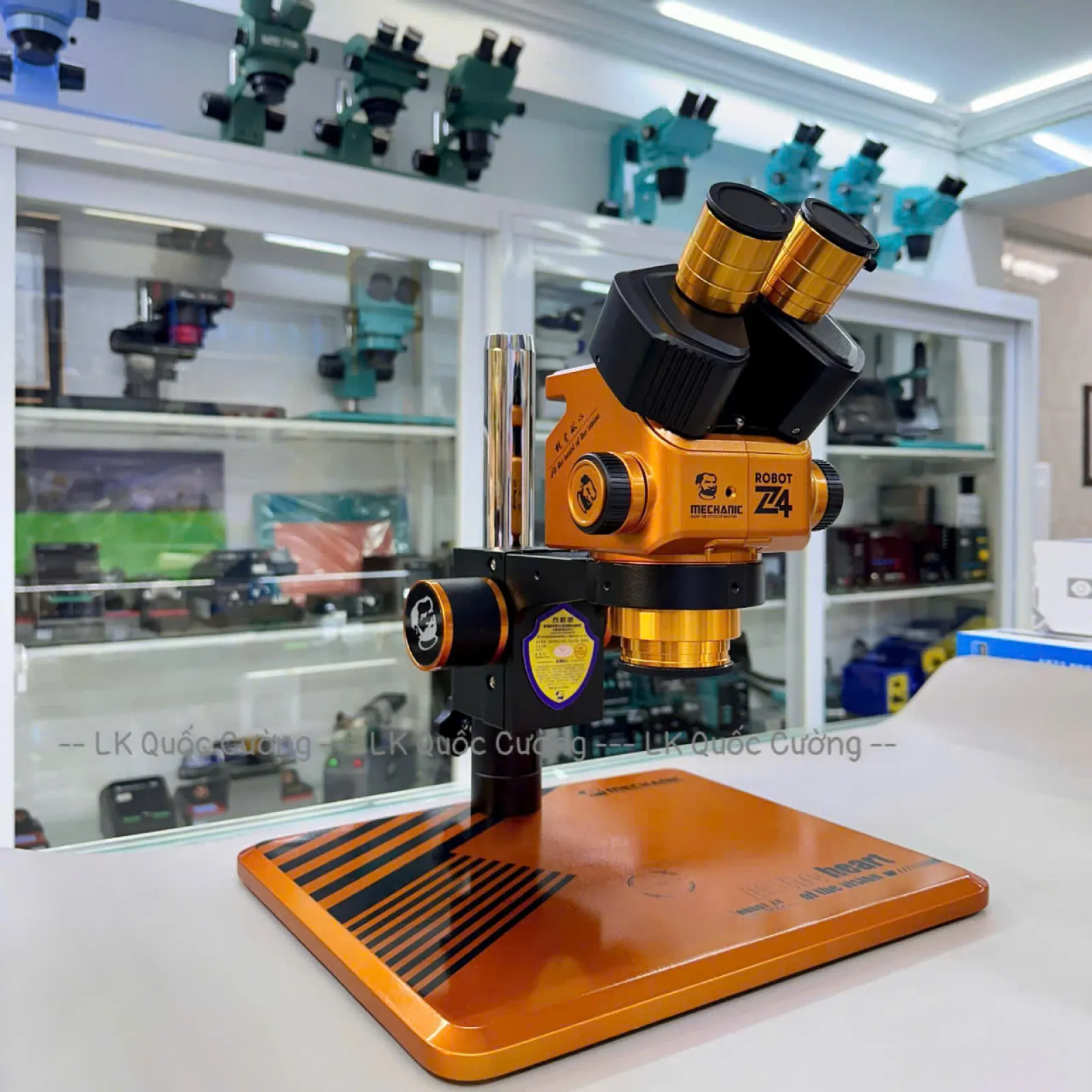 Kính hiển vi 3 mắt Mechanic Robo Z4