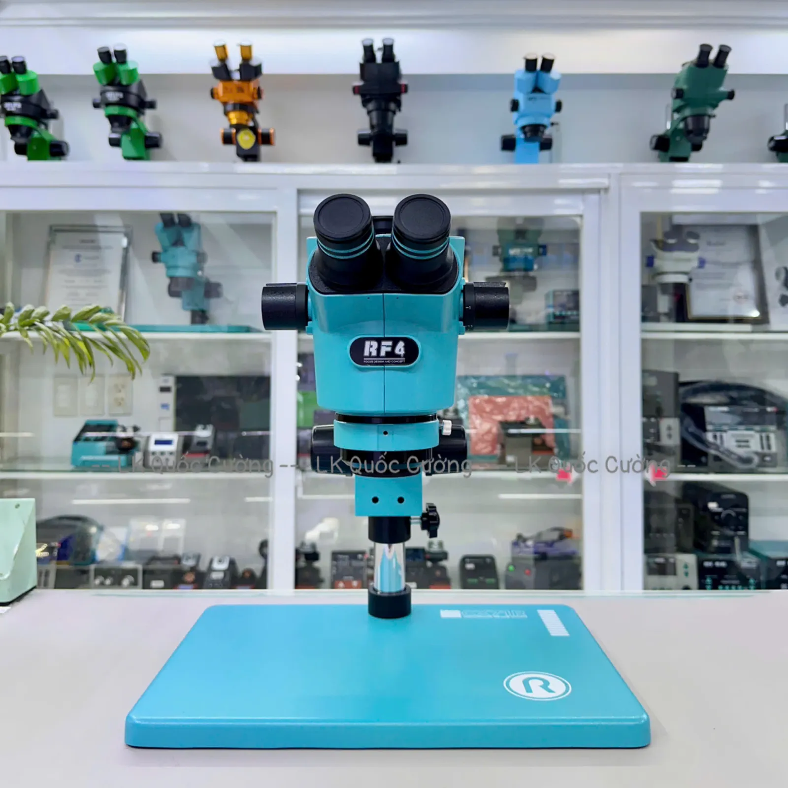 Kính hiển vi 3 mắt RF4 CX71R/ Zoom 6.5X