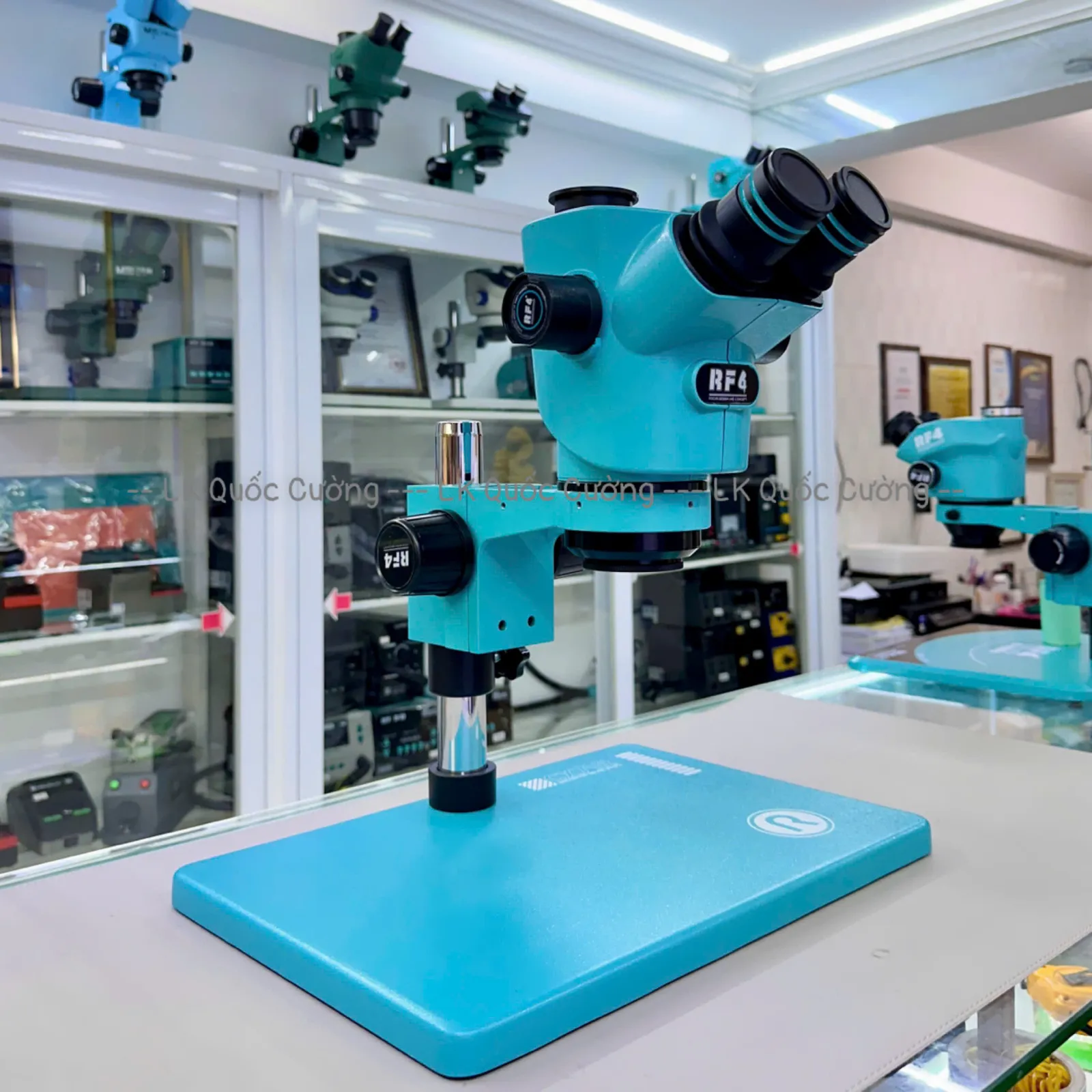 Kính hiển vi 3 mắt RF4 CX71R/ Zoom 6.5X