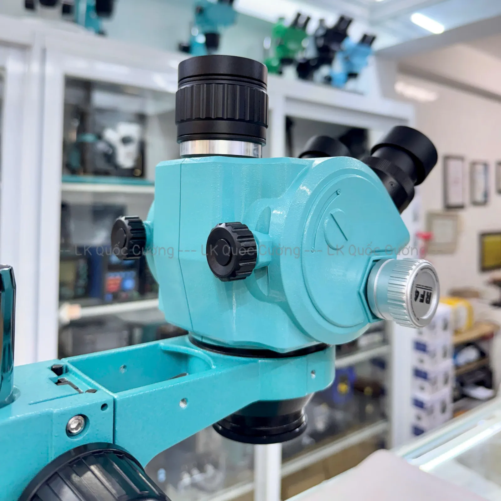 Kính hiển vi 3 mắt RF4 PX-5