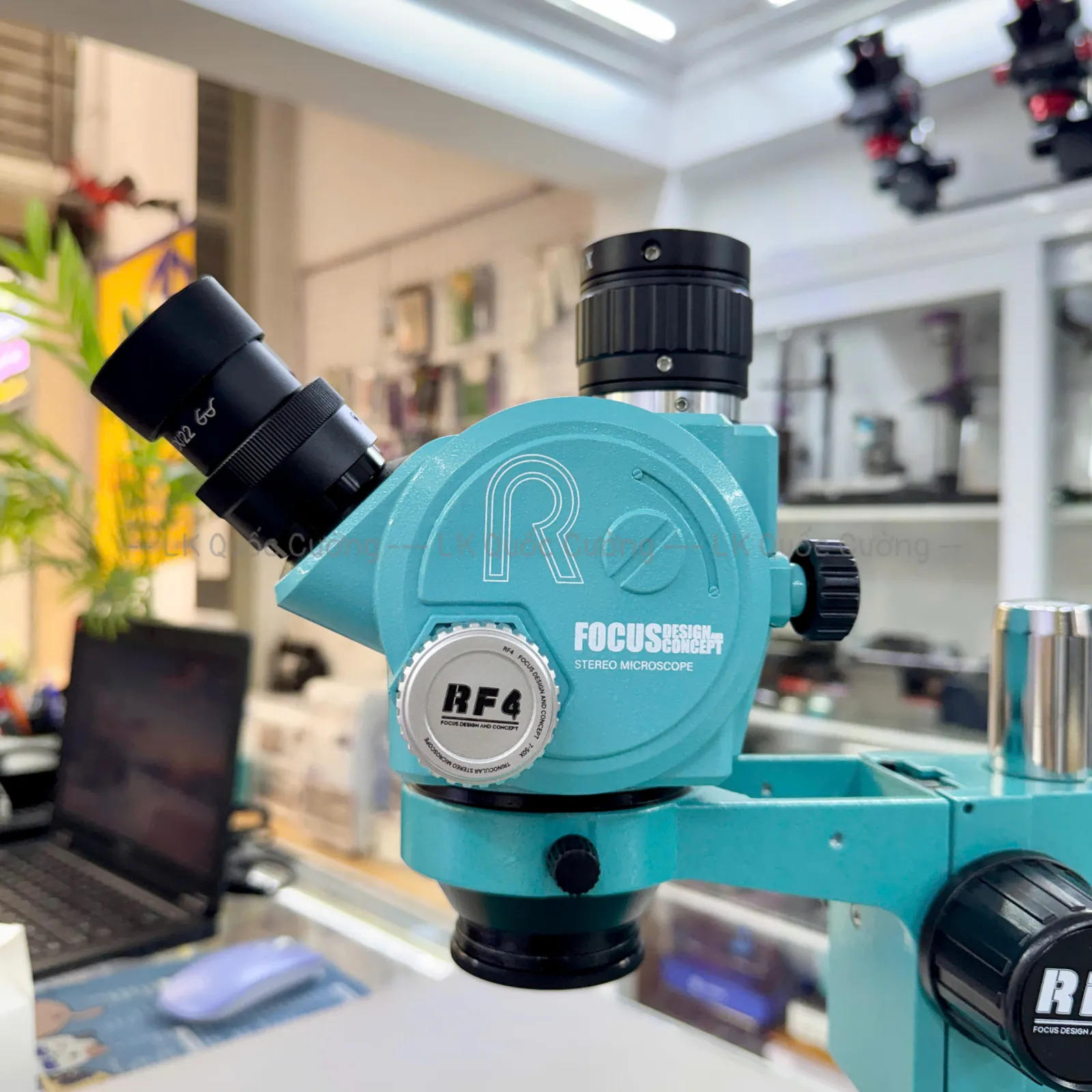 Kính hiển vi 3 mắt RF4 PX-5