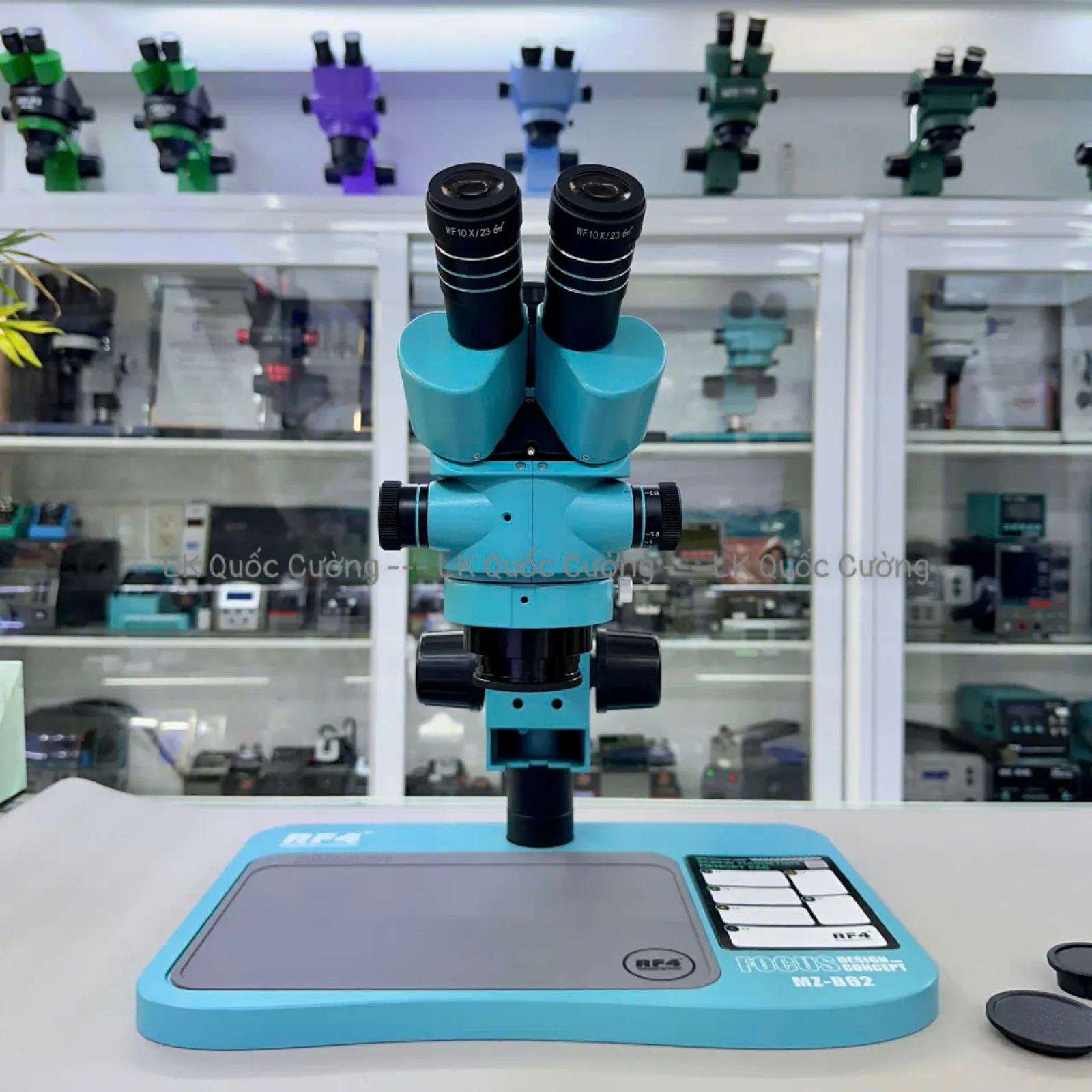 Kính hiển vi 3 mắt RF4 RF-6558Pro