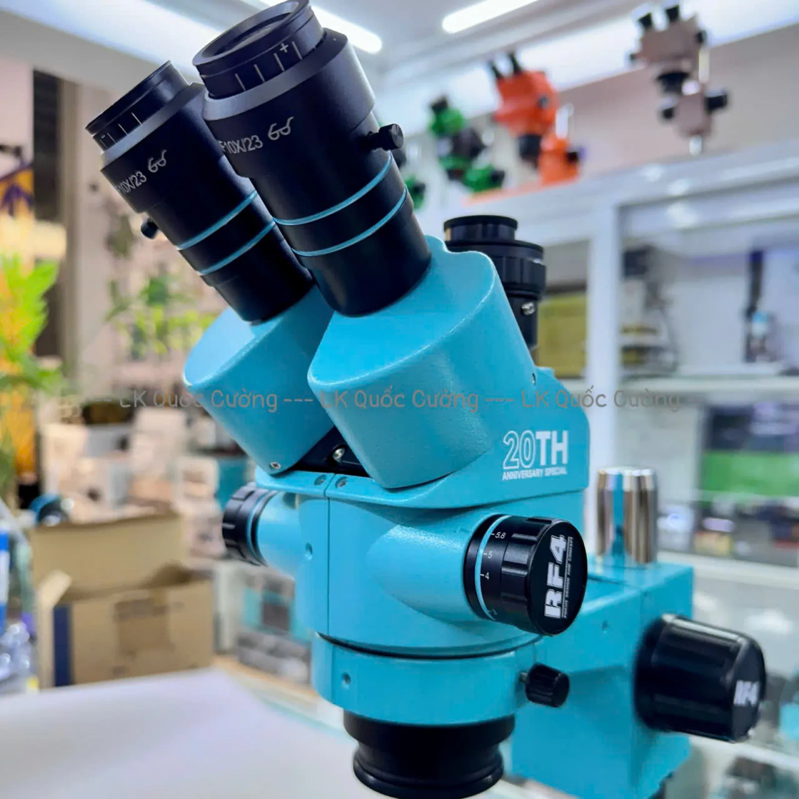 Kính hiển vi 3 mắt RF4 RF-6558X