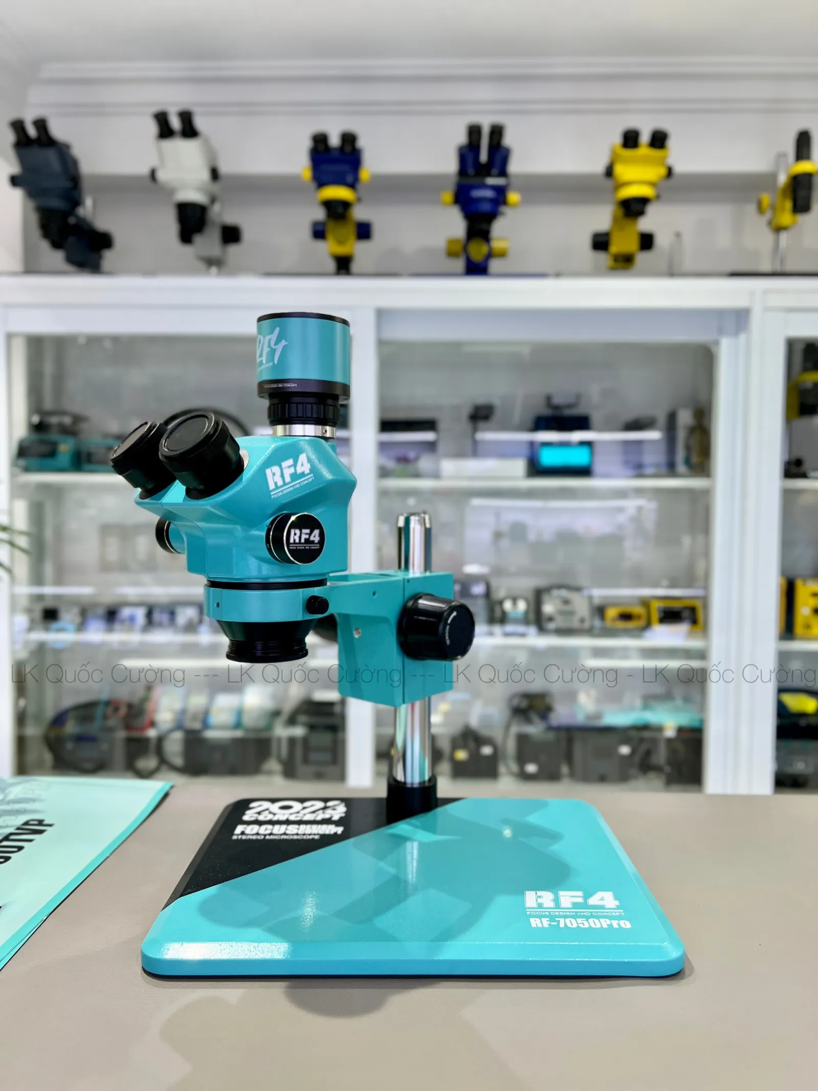 Kính hiển vi 3 mắt RF4 RF-7050Pro