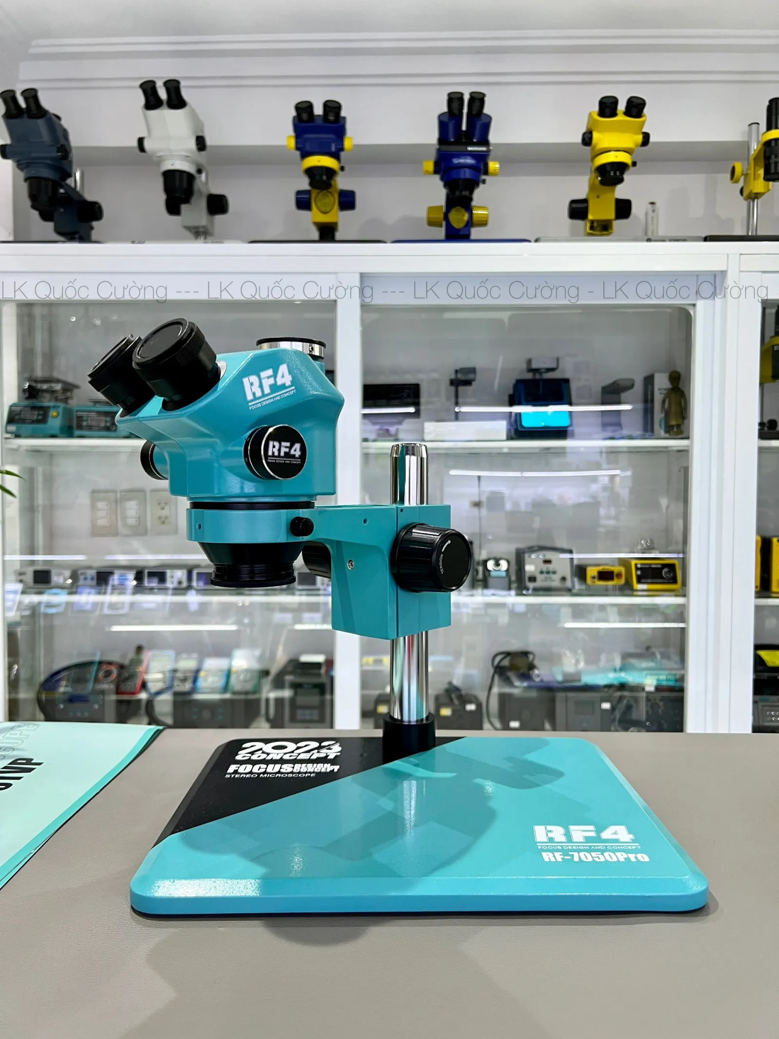 Kính hiển vi 3 mắt RF4 RF-7050Pro