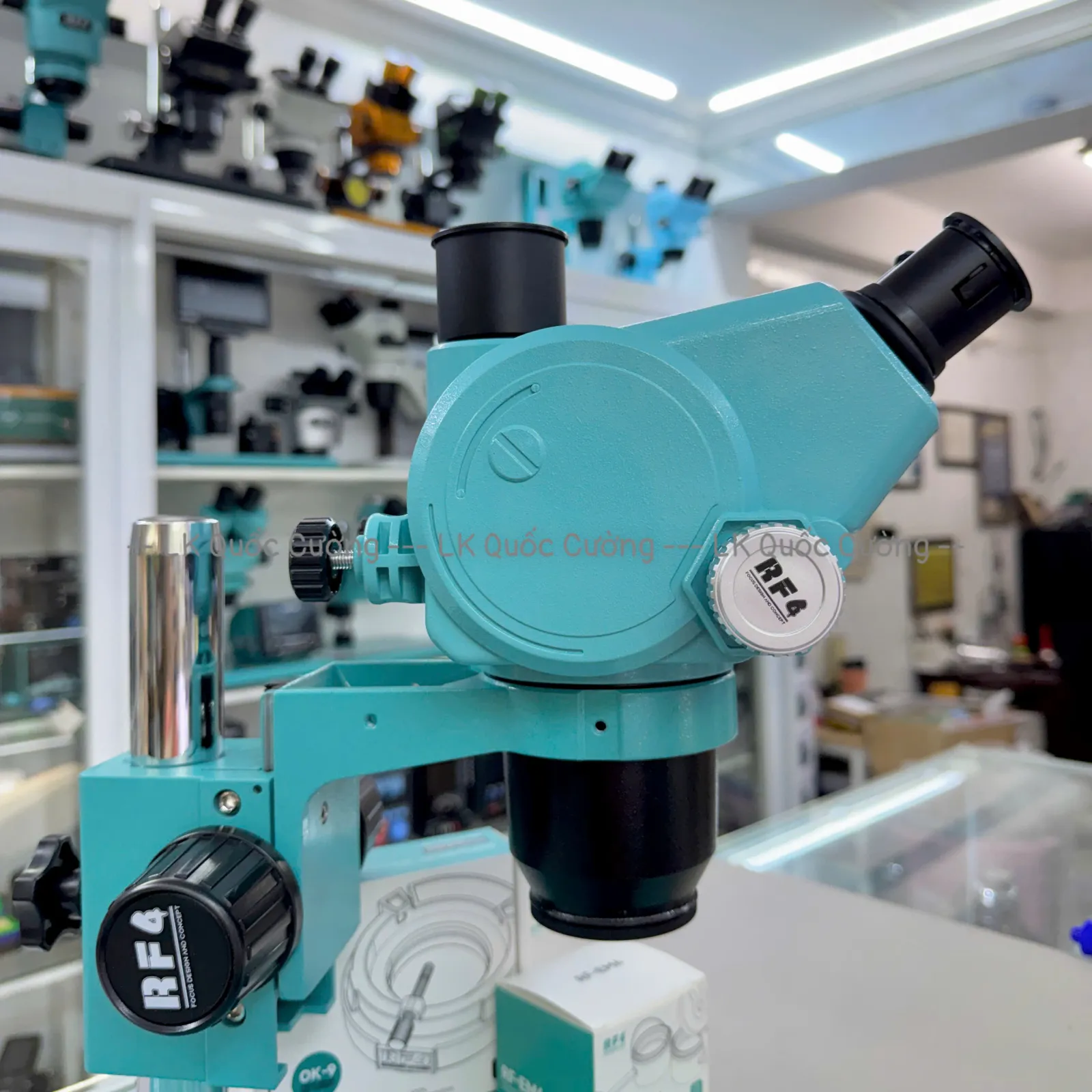 Kính hiển vi 3 mắt RF4 RF-PX6
