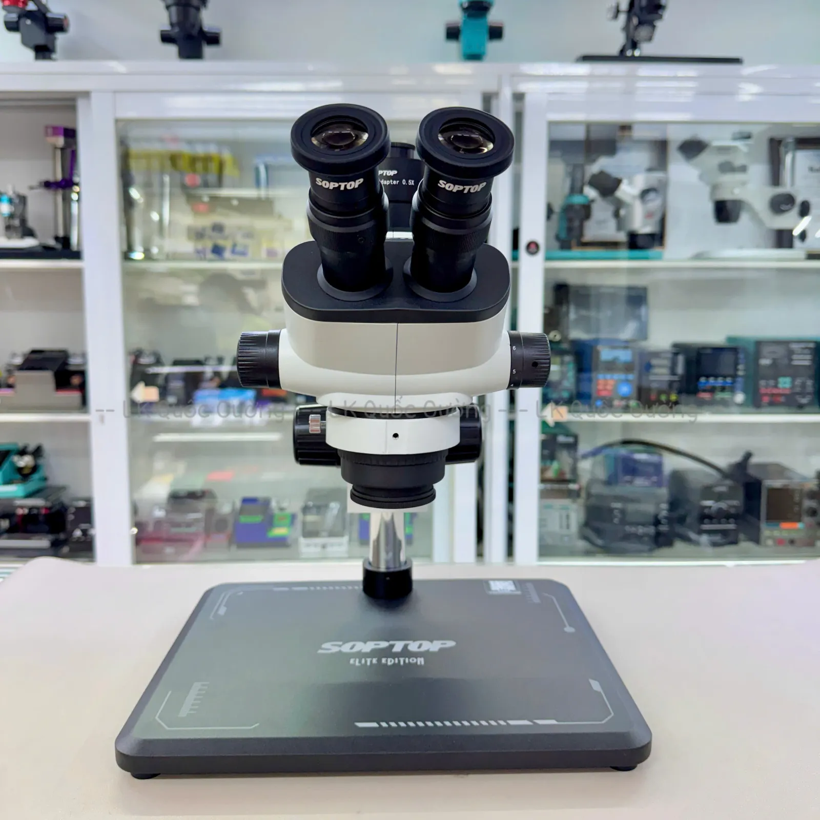 Kính hiển vi 3 mắt Soptop SZM-7060 Ultra