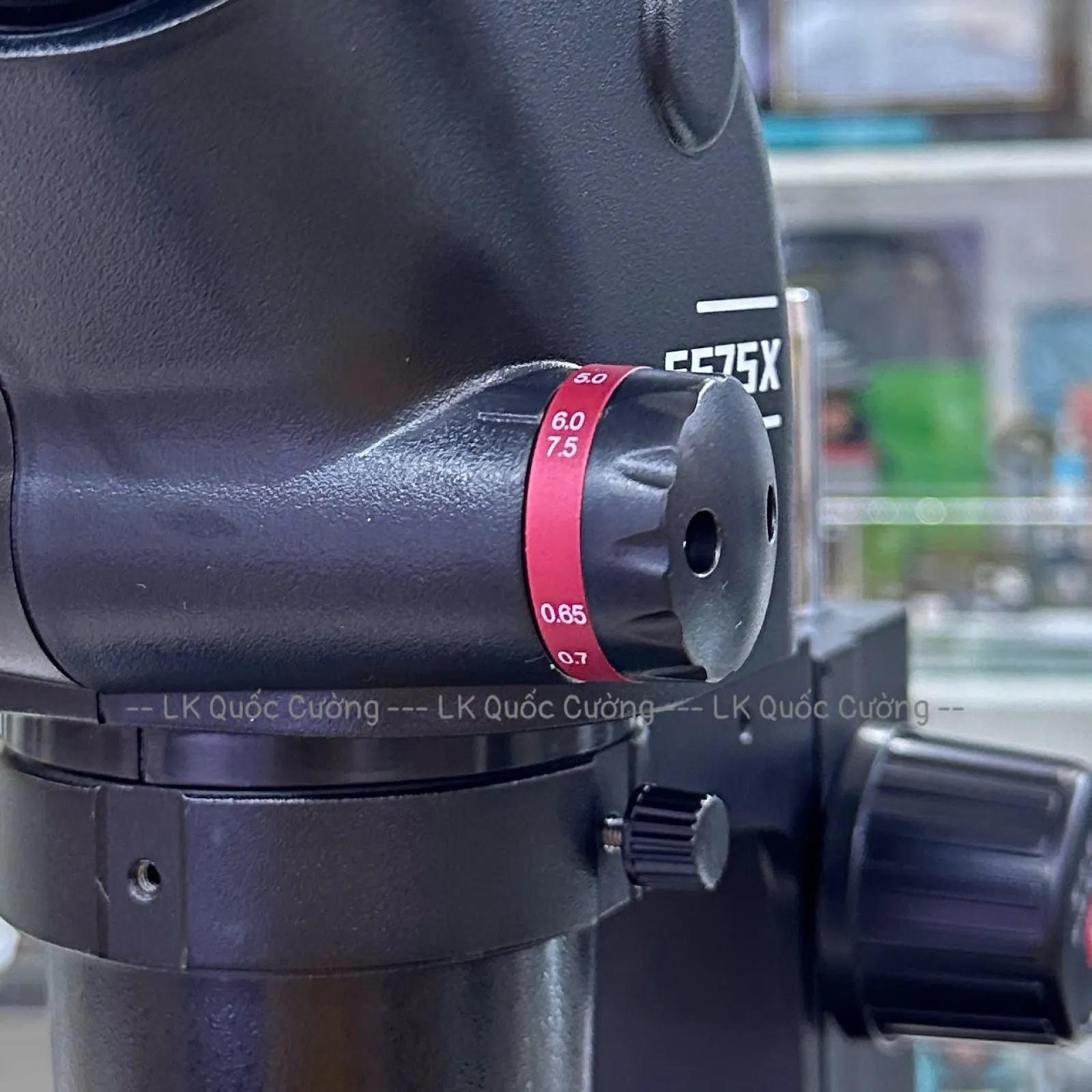 Kính hiển vi 3 mắt YCS 6575X