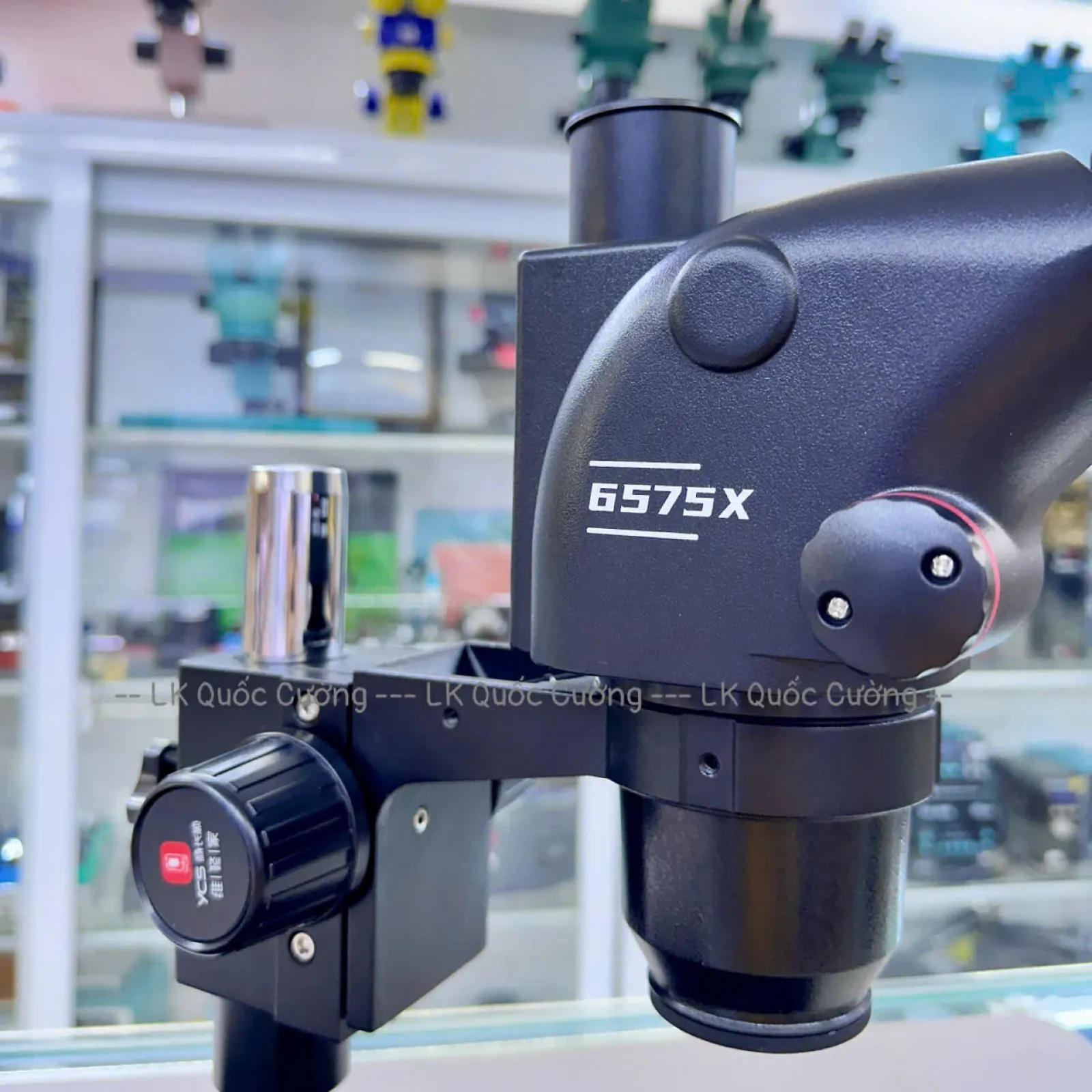 Kính hiển vi 3 mắt YCS 6575X