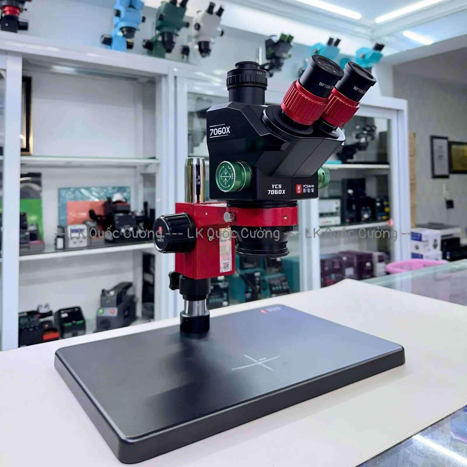 Kính hiển vi 3 mắt YCS 7060/ Zoom 6X